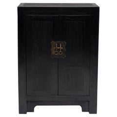 Armadio cinese ad angolo con chiusura a chiave