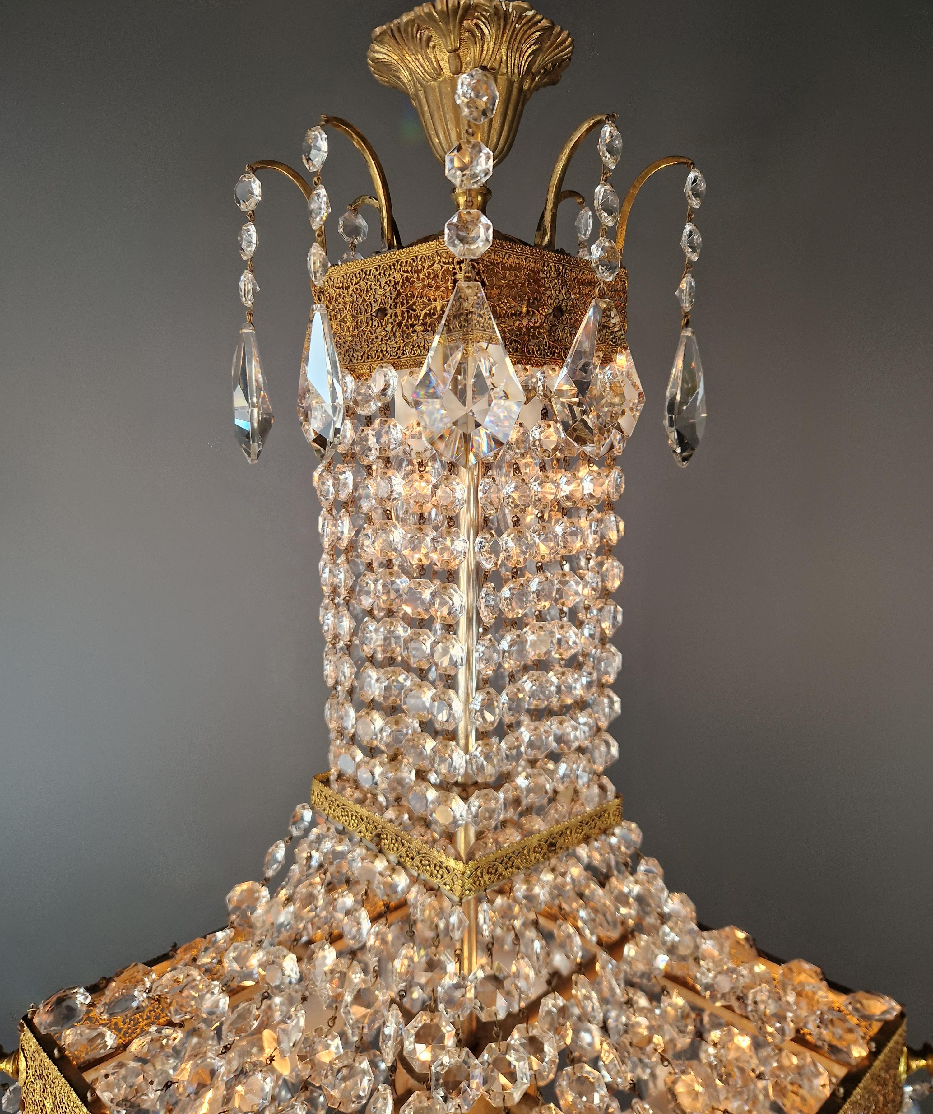 Quadratischer Kristall-Kronleuchter aus Messing, antik, Gold, Empire, Louis XVI, Louis XVI, selten im Angebot 3
