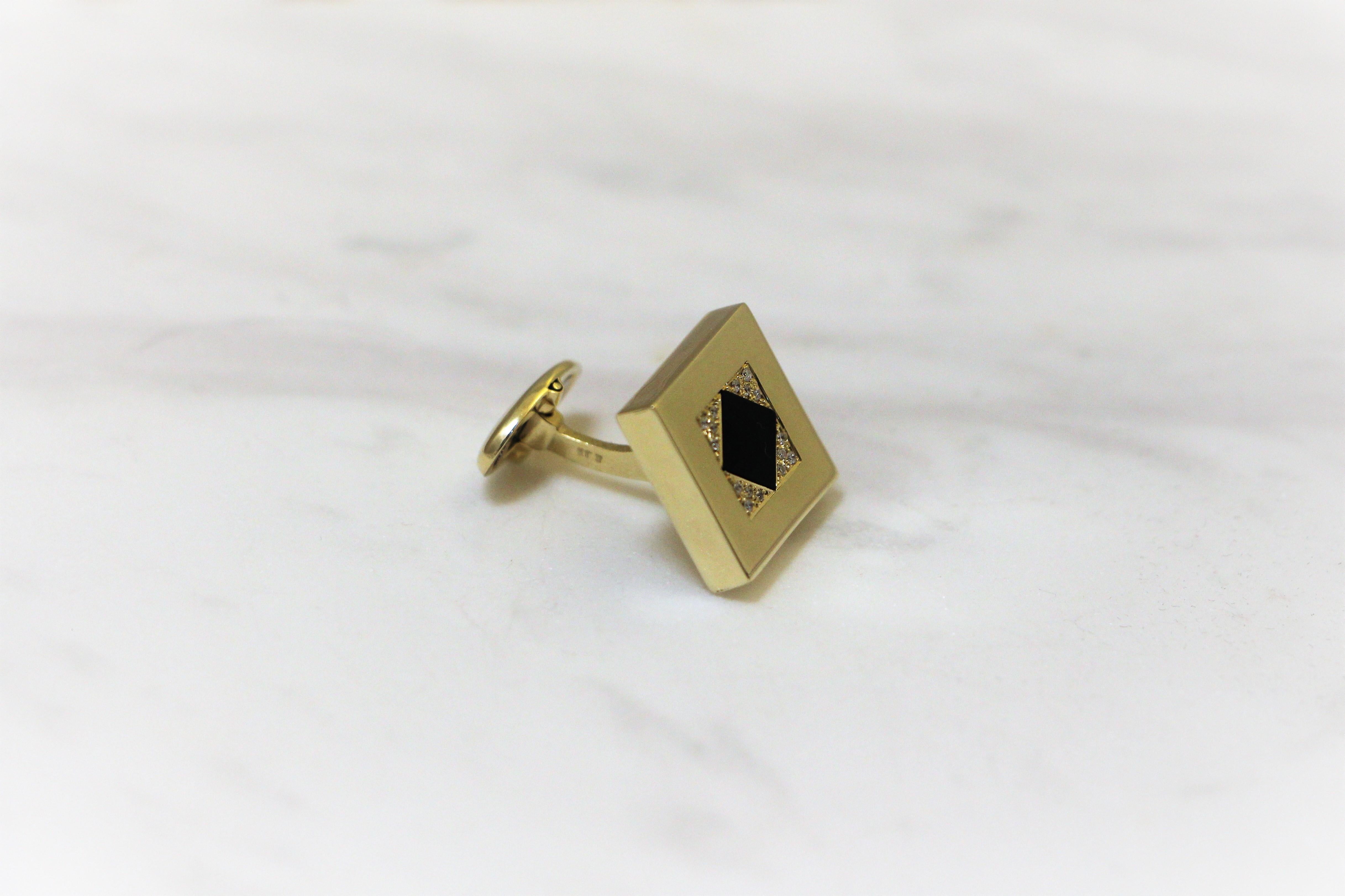 Modern Square Cufflinks with Rhombus Black Onyx & Brilliant Diamonds 14Kt Yellow Gold For Sale