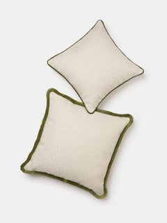 Cuscino quadrato con frangia verde