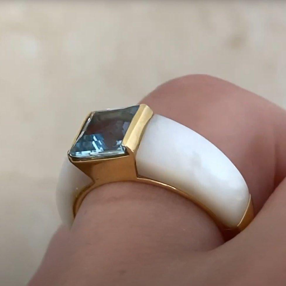 Women's Square Cut Aquamarine Engagement Ring (VCA Approx. 1.50-Carats), 18k Yellow Gold For Sale