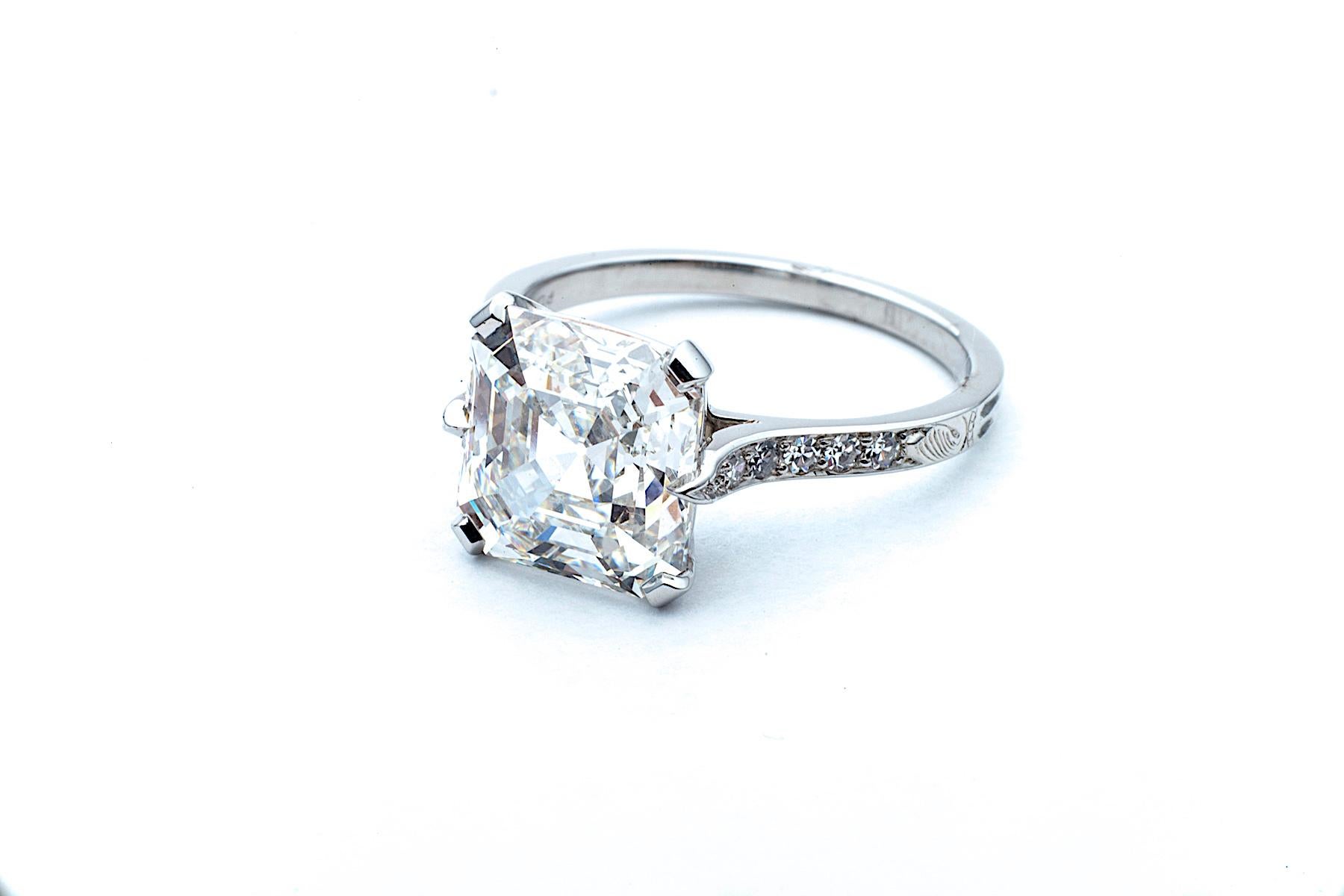 Square Cut Asscher 4.21 Diamond Platinum Engagement Ring (Zeitgenössisch)