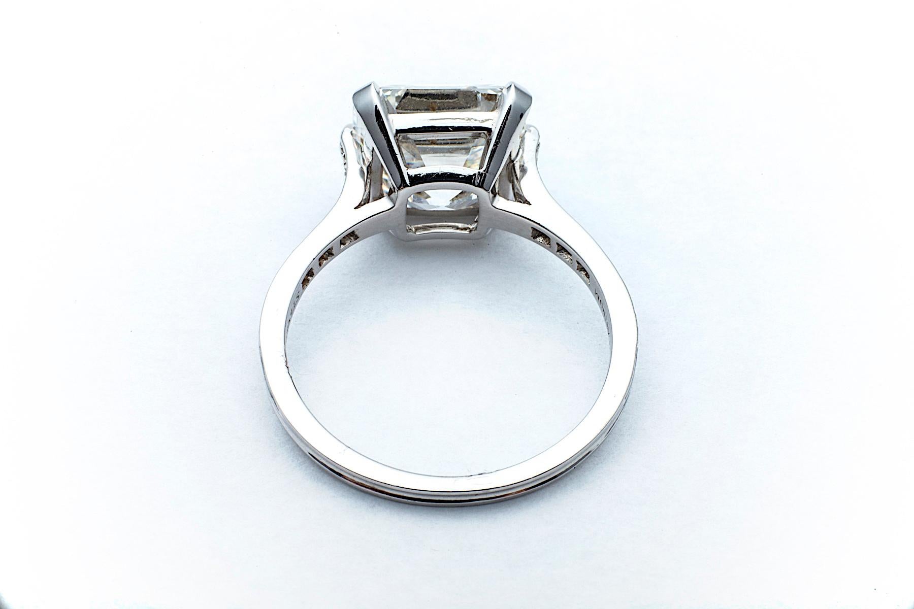 Square Cut Asscher 4.21 Diamond Platinum Engagement Ring (Asscher-Schliff)