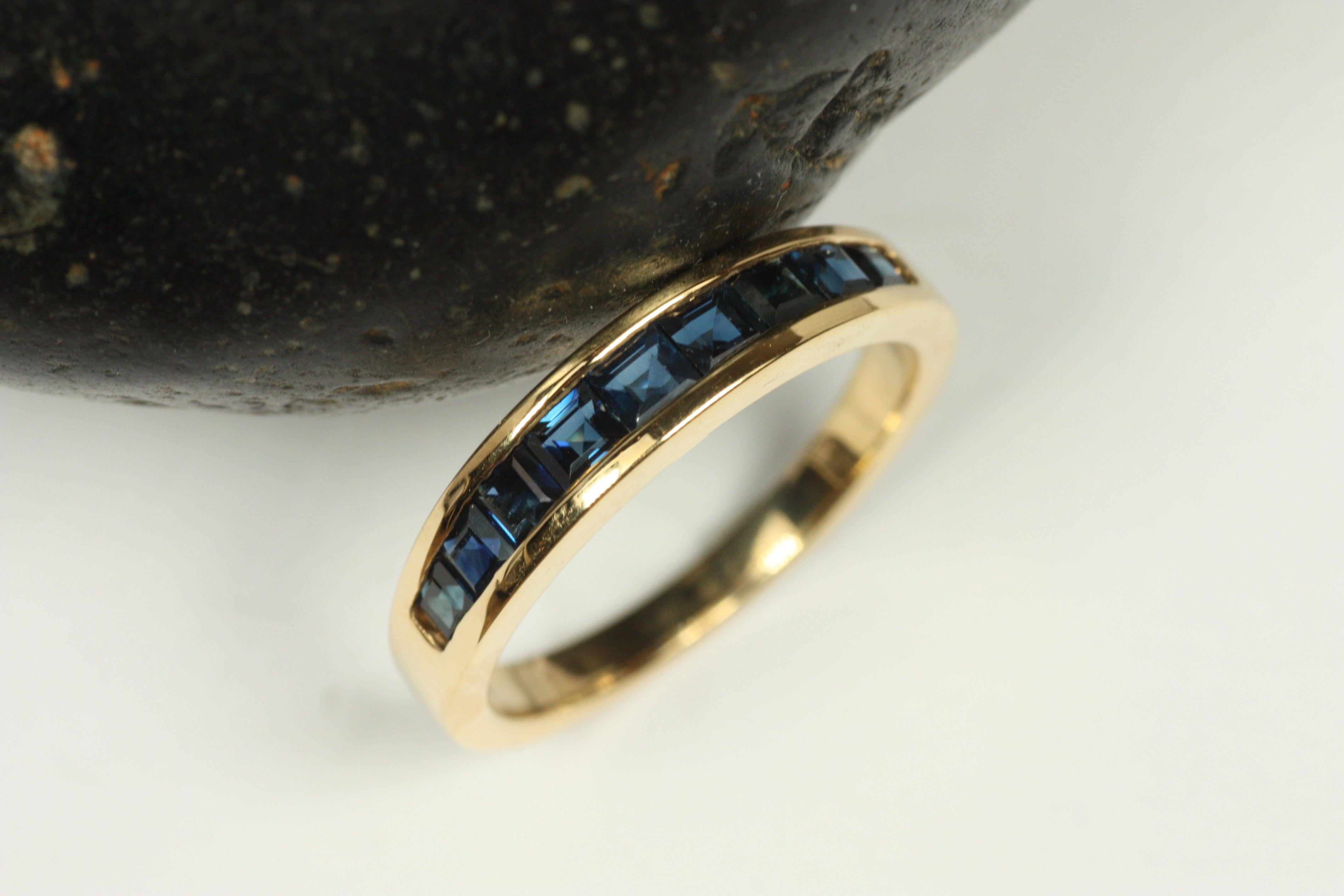 Square Cut Blue Sapphire Channel Set Gold Wedding Band In Good Condition For Sale In Santa Monica, CA