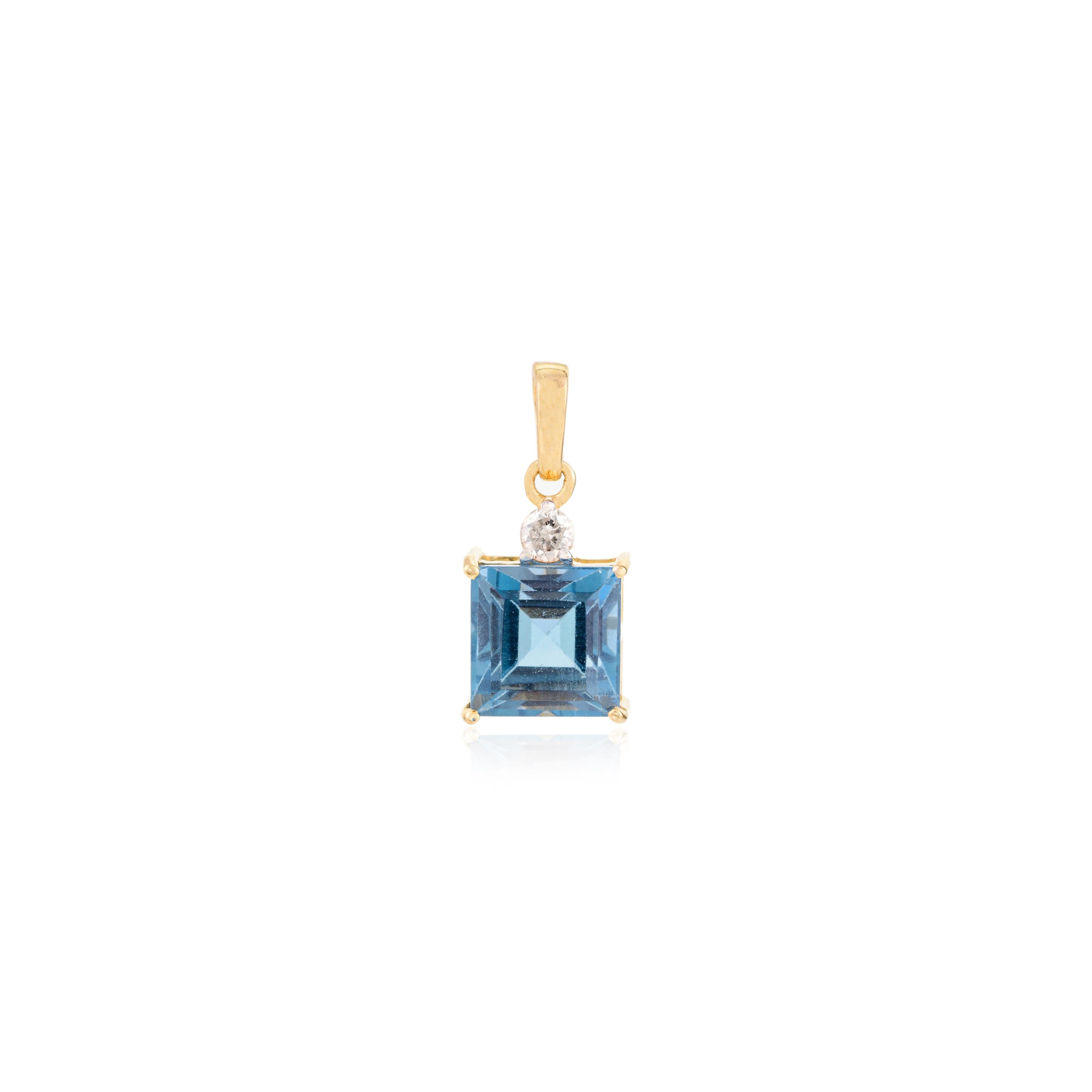 Pendants d'oreilles en or jaune massif 18 carats sertis de diamants et de topaze bleue de taille carrée Pour femmes en vente