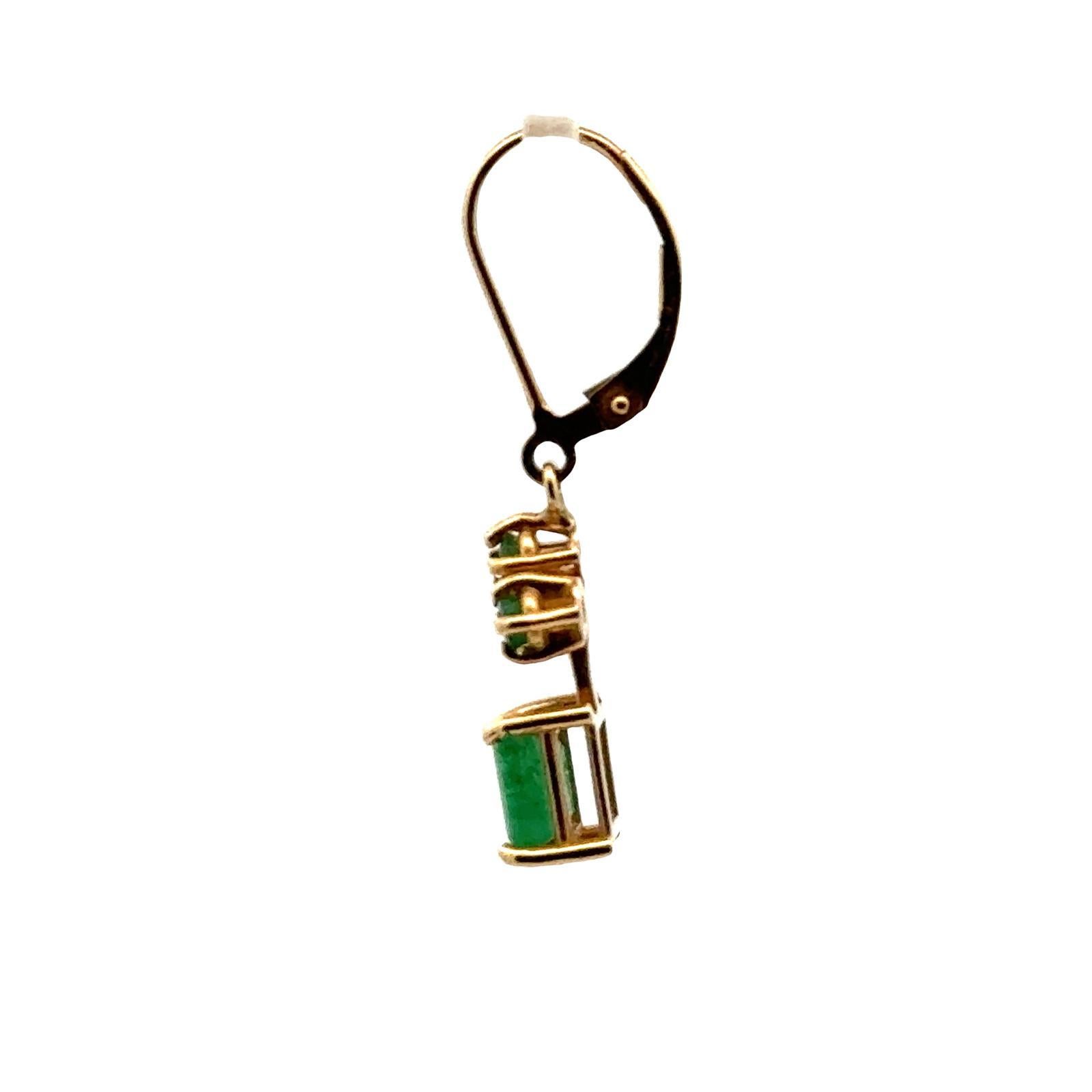 Modern Square Cut Emerald 14 Karat Yellow Gold Drop Earrings For Sale