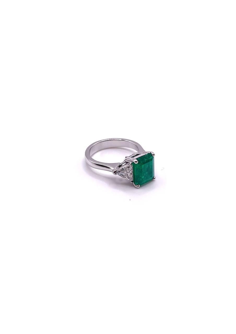 Square Cut Emerald and Diamond Ring Gold In New Condition For Sale In Firenze, FI