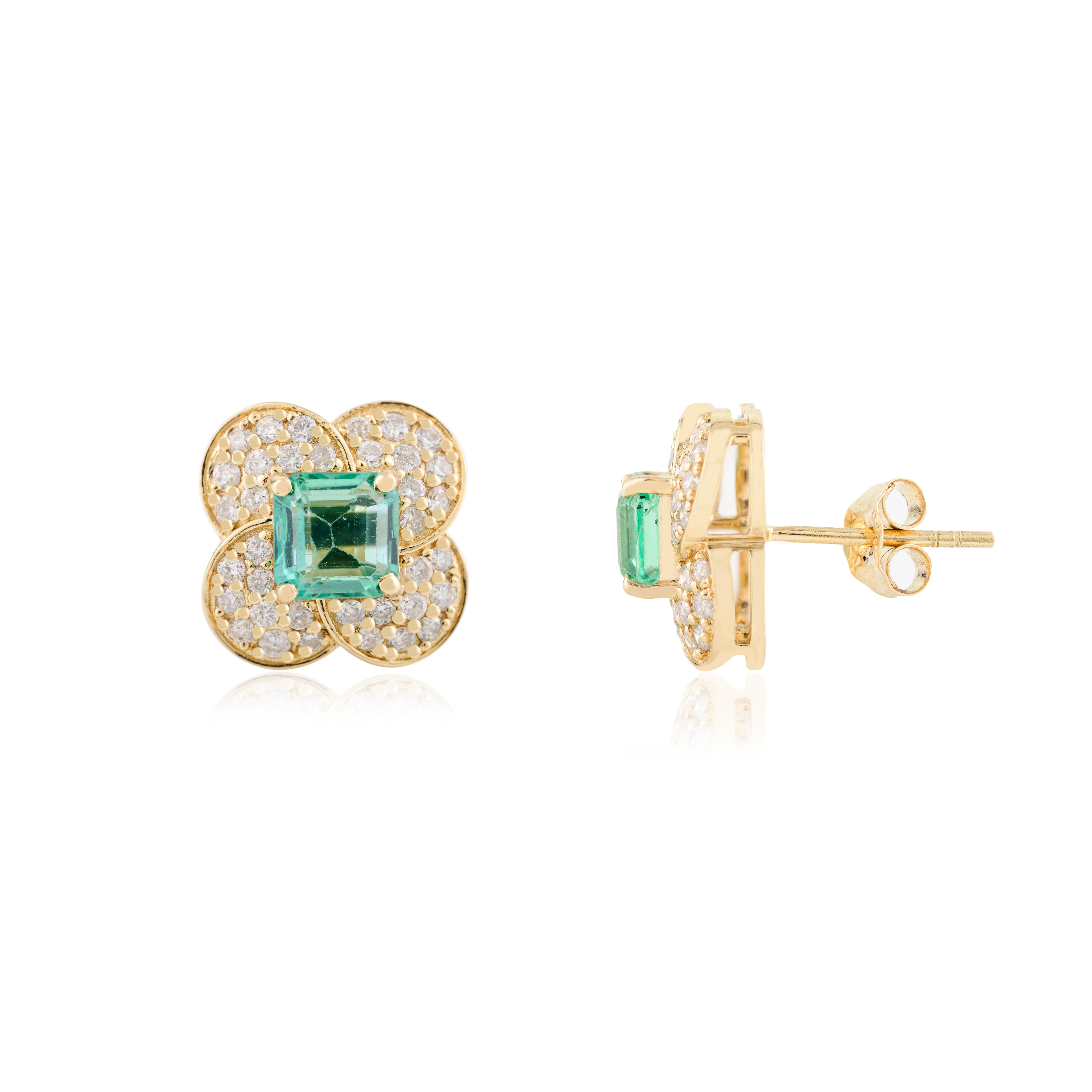 Boucles d'oreilles en or jaune 18 carats avec émeraude et diamant pour mariage en vente 1