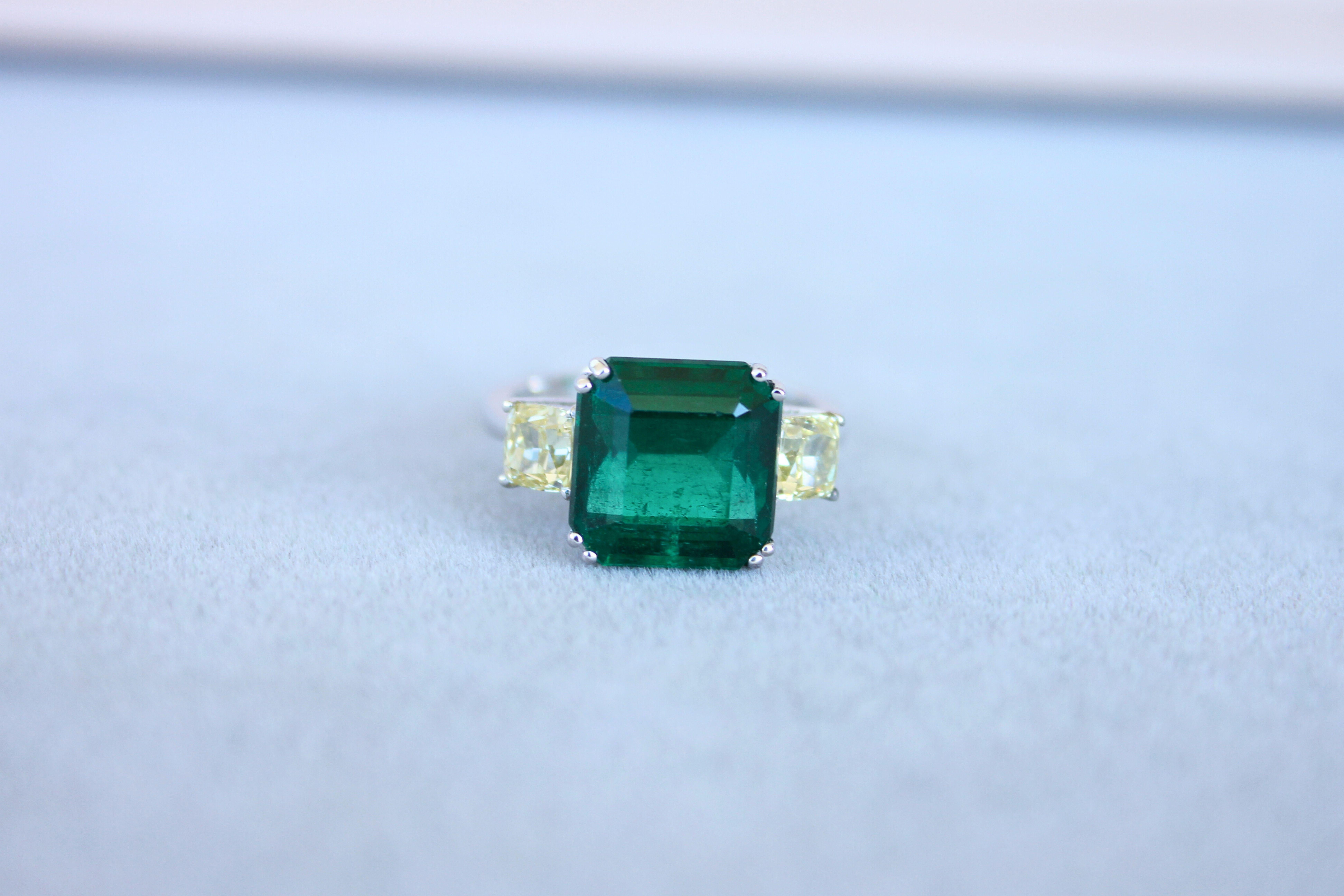 Modern Square Cut Emerald Yellow Cushion Shape Diamonds Two Stone 18K White Gold Ring For Sale