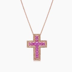 Kreuz-Anhänger mit quadratischem Schliff aus Pink Saphir und Fancy-Diamant aus 18 Karat Roségold