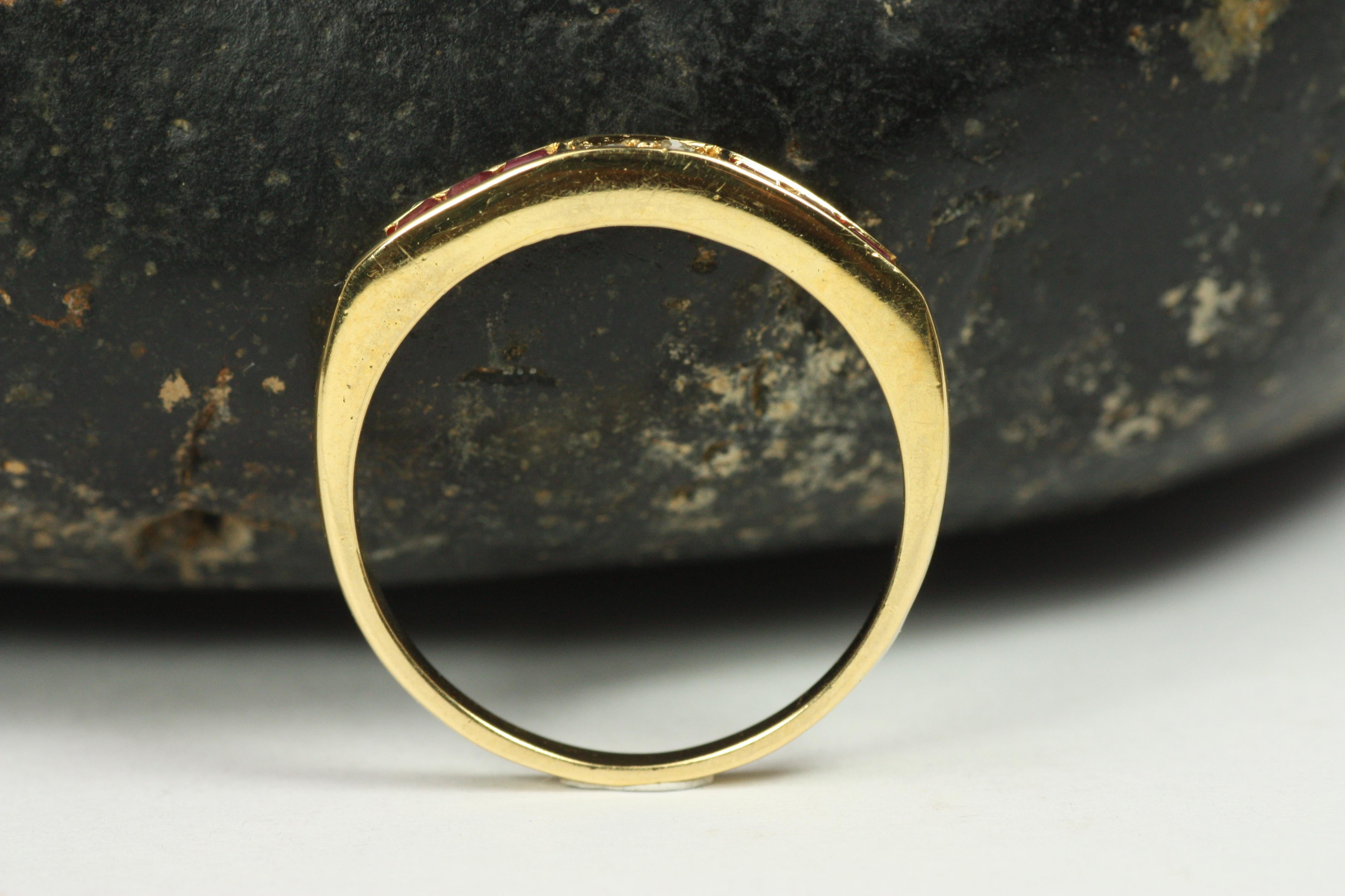 Square Cut Ruby & Round Diamond 18K Yellow Gold Arched Wedding Band For Sale 2