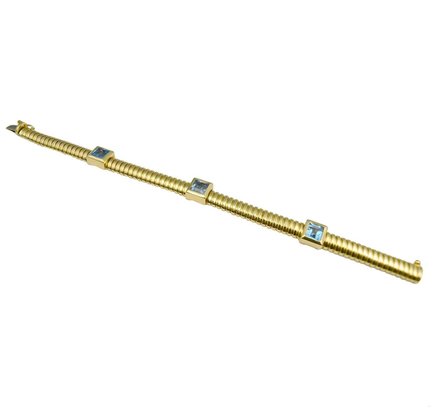 Flexibles Armband aus 18k Gelbgold mit quadratischem Topasschliff im Angebot 1