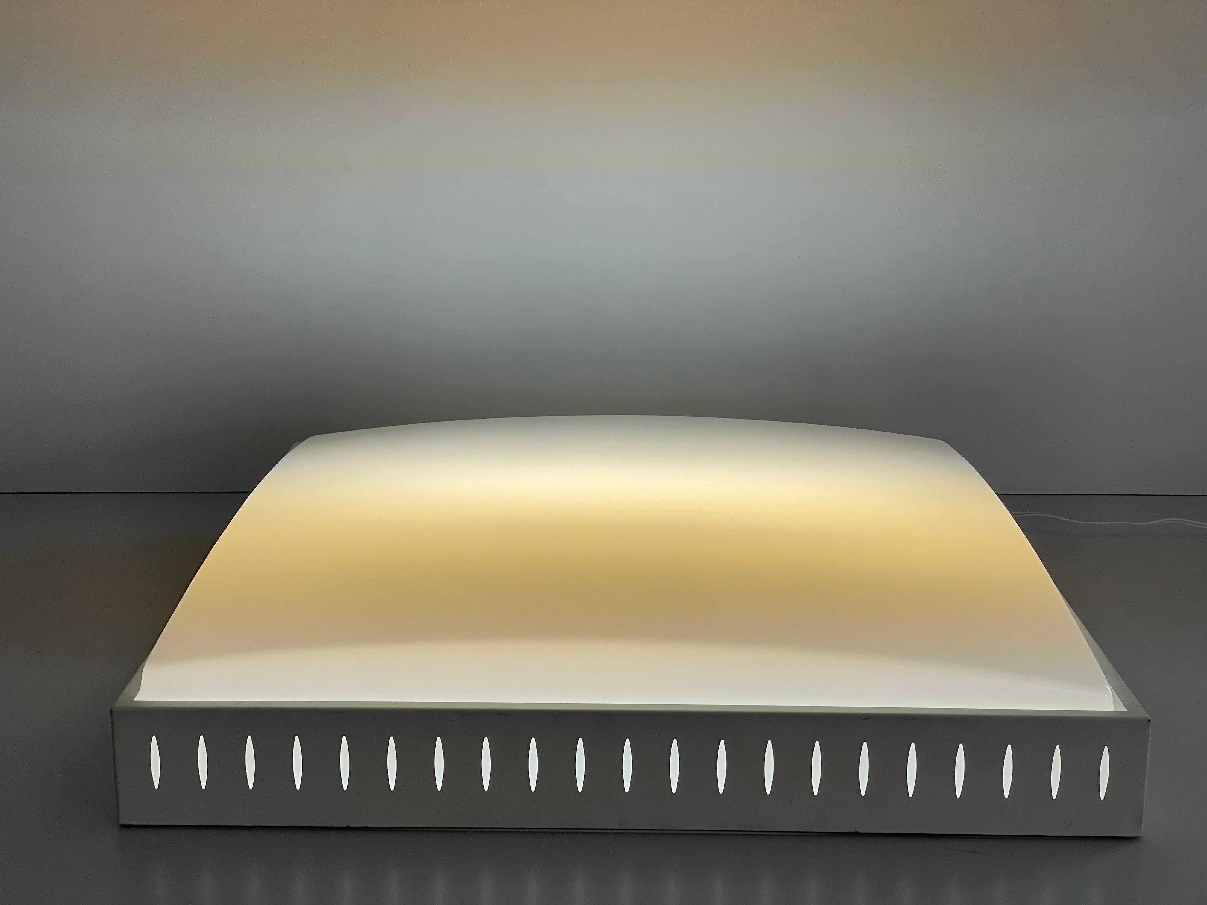 Square Design Plexiglass and White Metal Flush Mount, 1960s, Italy For Sale 4