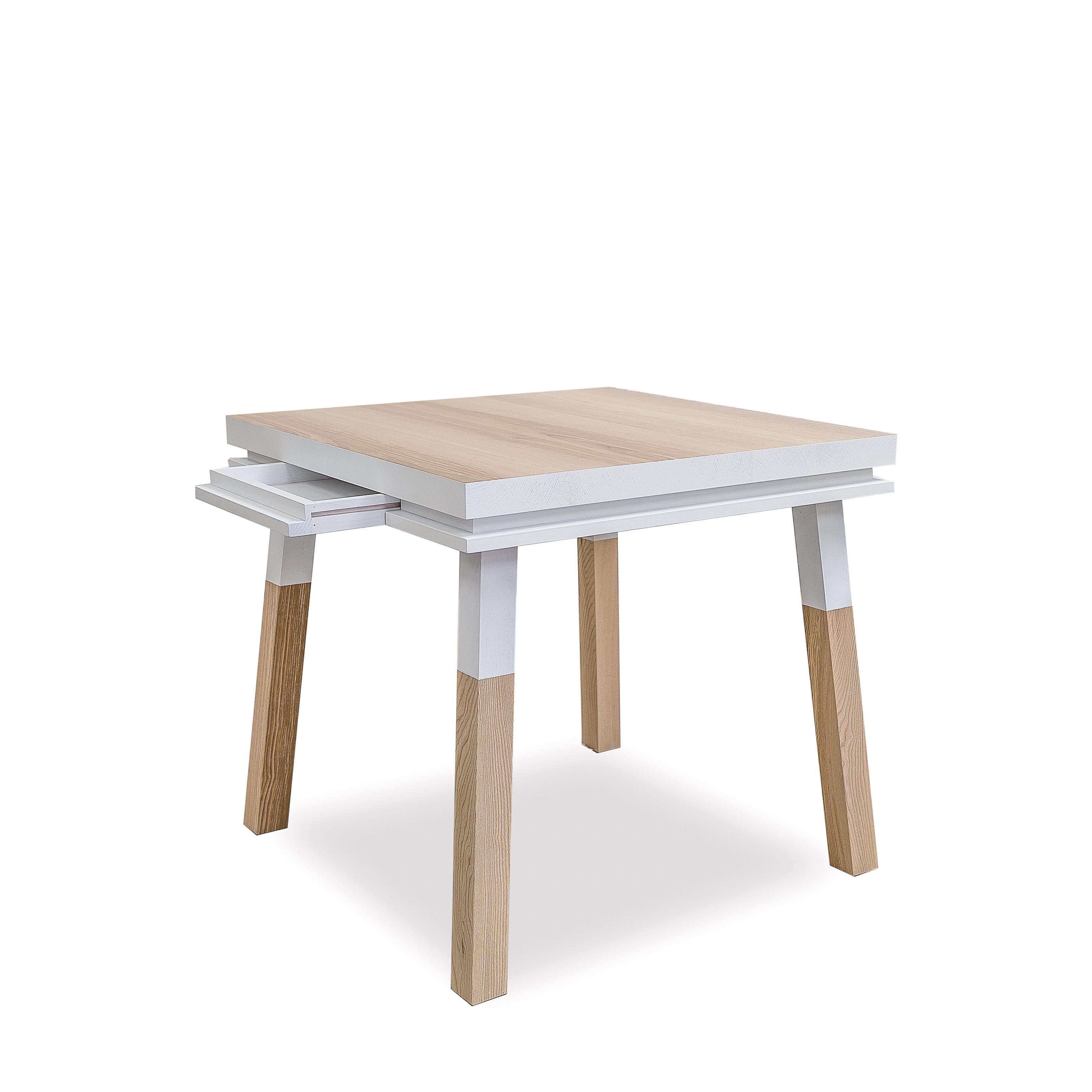 Weißer quadratischer Schreibtisch aus Eschenholz, entworfen von Eric Gizard, 100 % Made in France (Skandinavische Moderne) im Angebot