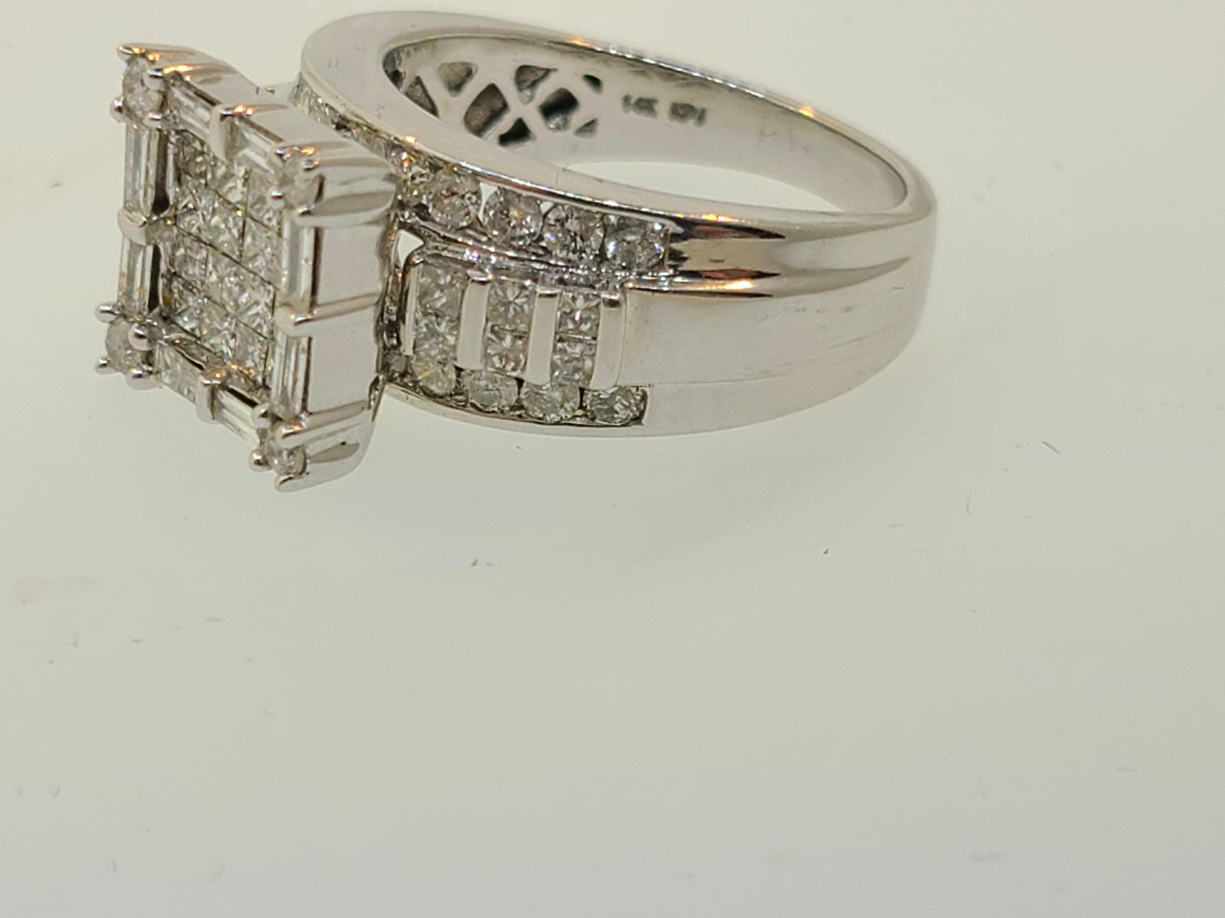 2 Karat Diamant-Cluster-Verlobungsring mit Prinzessinnenschliff und Illusion in 14k massivem Weiß (Zeitgenössisch)