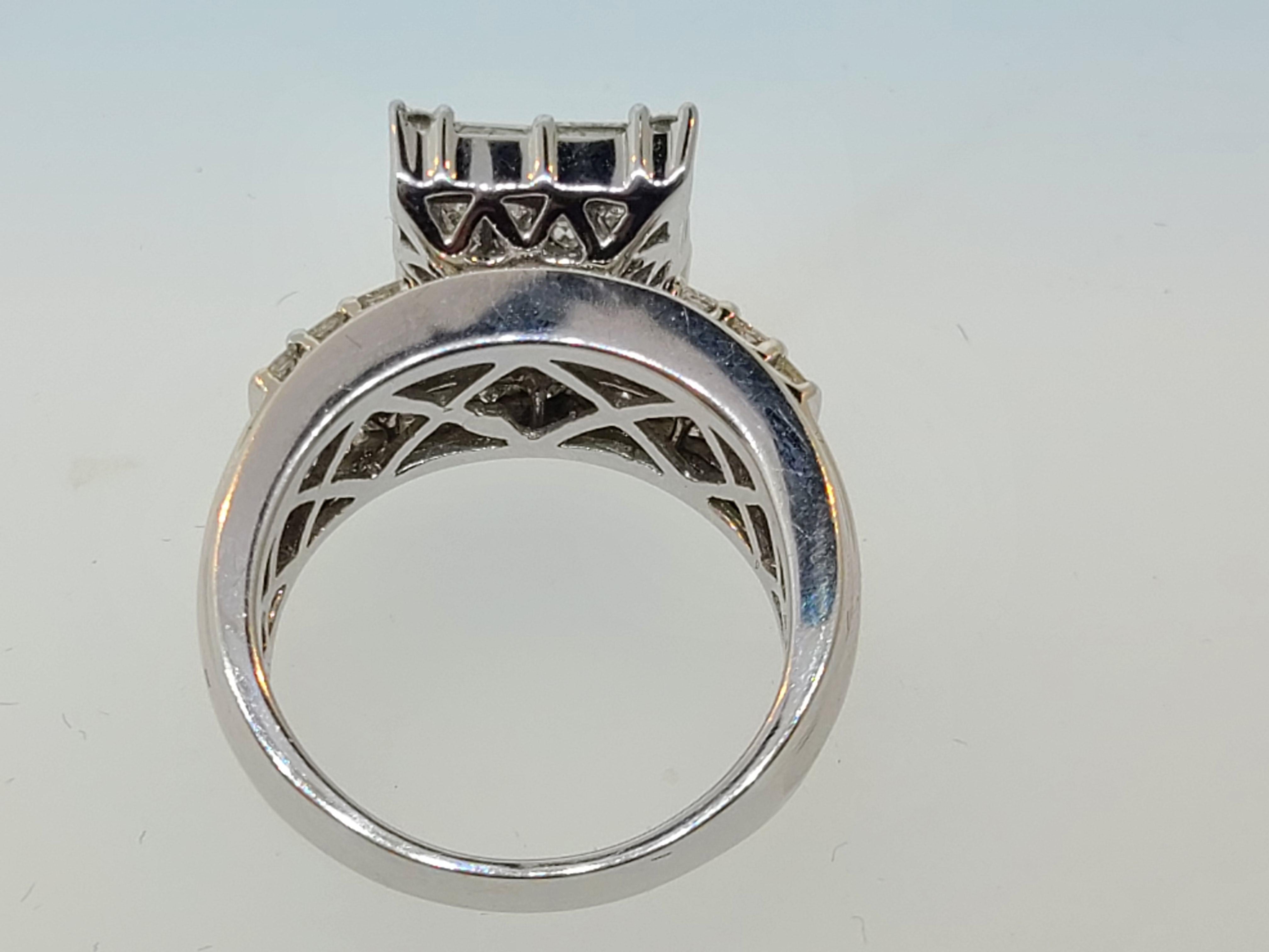 2 Karat Diamant-Cluster-Verlobungsring mit Prinzessinnenschliff und Illusion in 14k massivem Weiß für Damen oder Herren