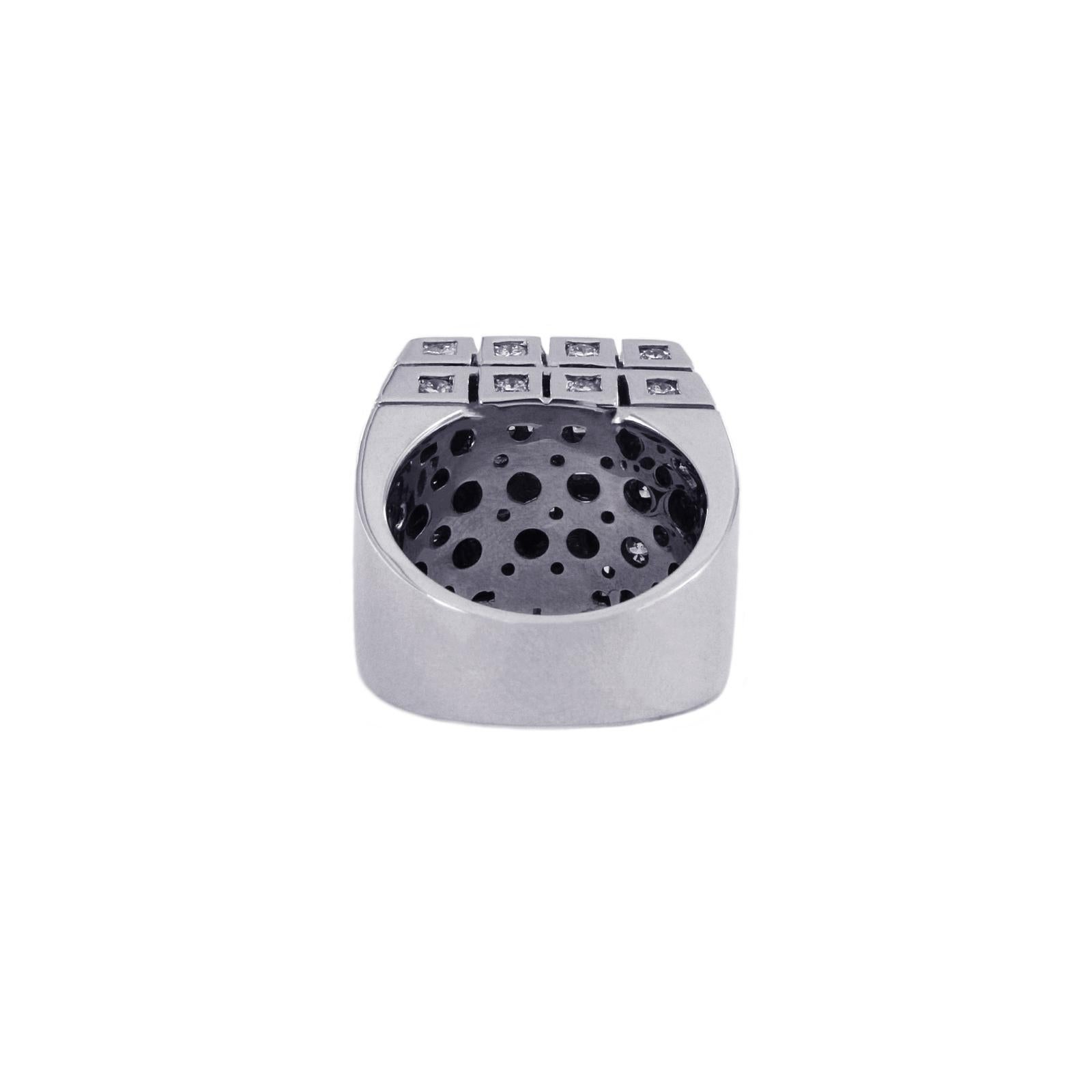Square Diamond Ring in White Gold In New Condition In New York, NY