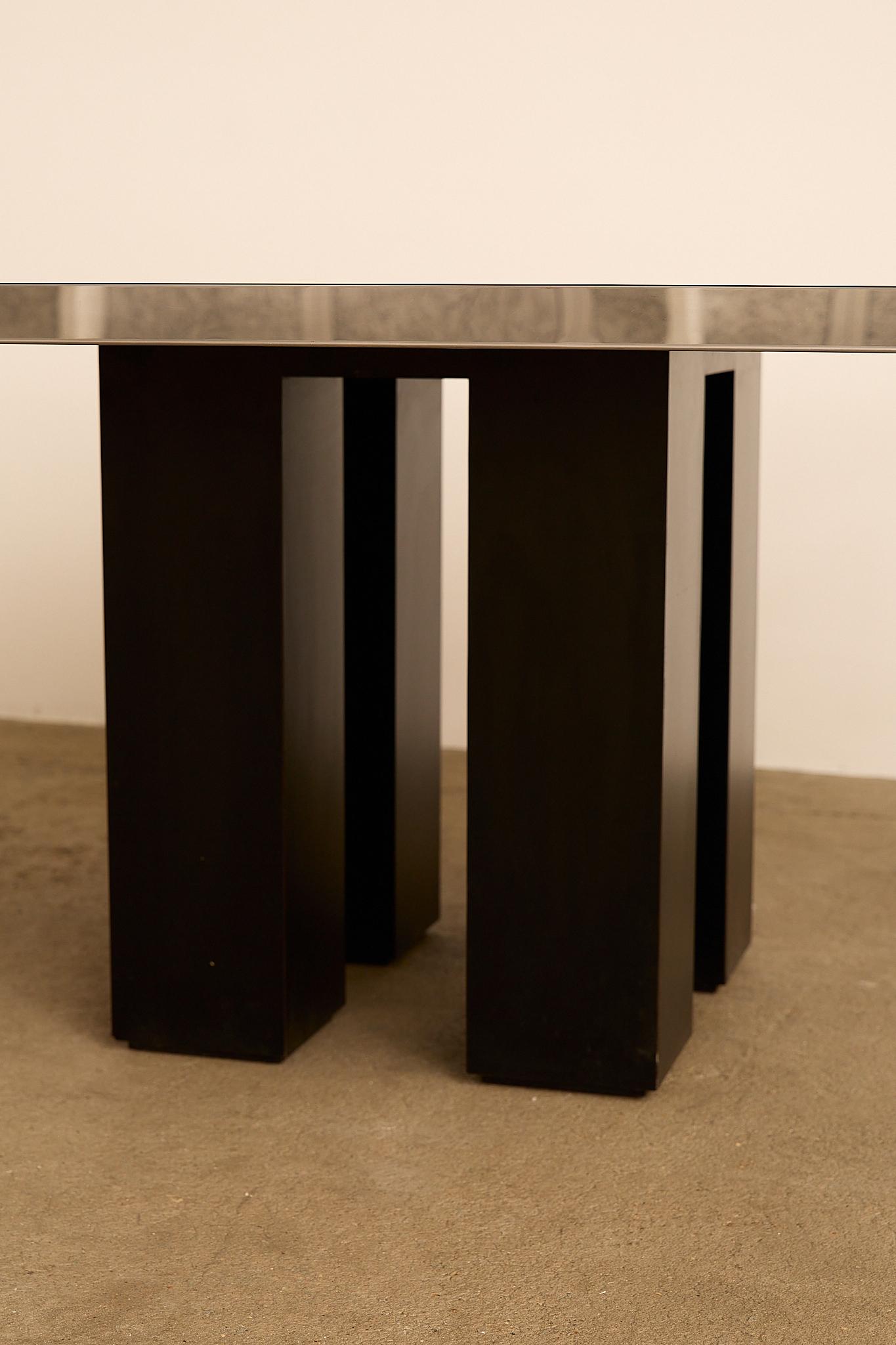 italien Table à manger carrée en vente