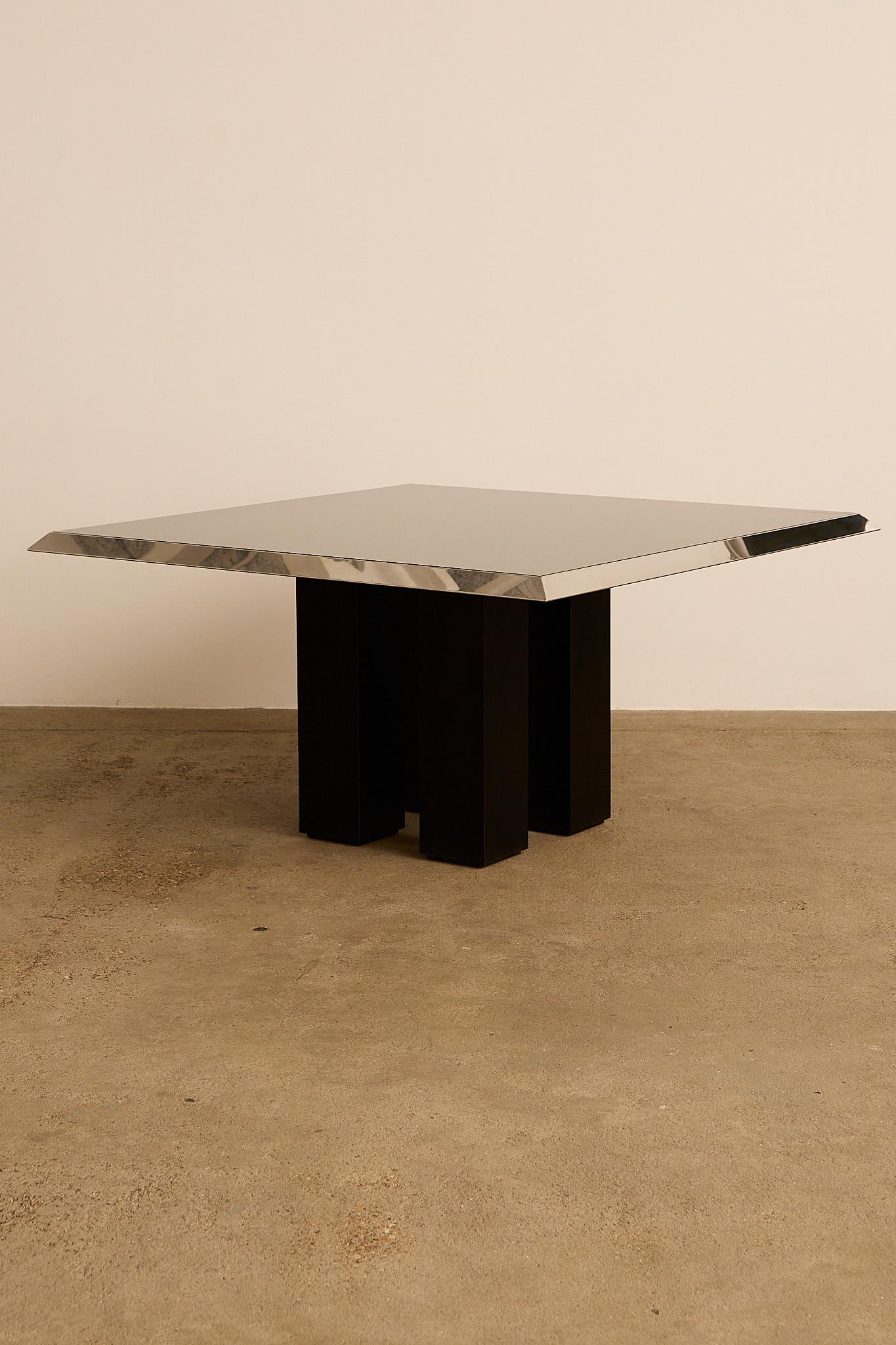 Fin du 20e siècle Table à manger carrée en vente