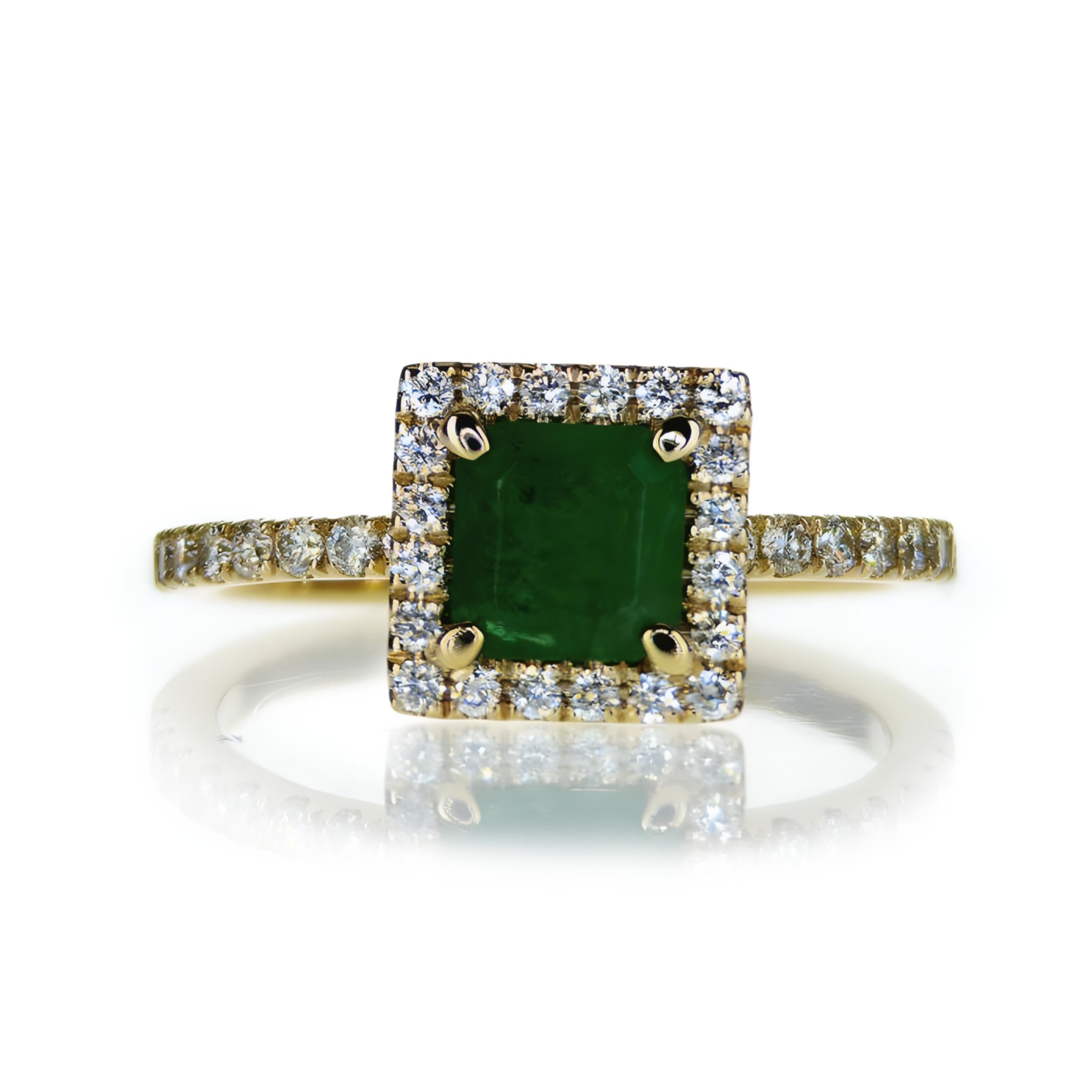 Modern Square Emerald and diamonds halo classic ring For Sale