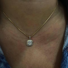 18 Karat Yellow Gold Square Emerald Cluster Octagonal Diamond Pendant Necklace