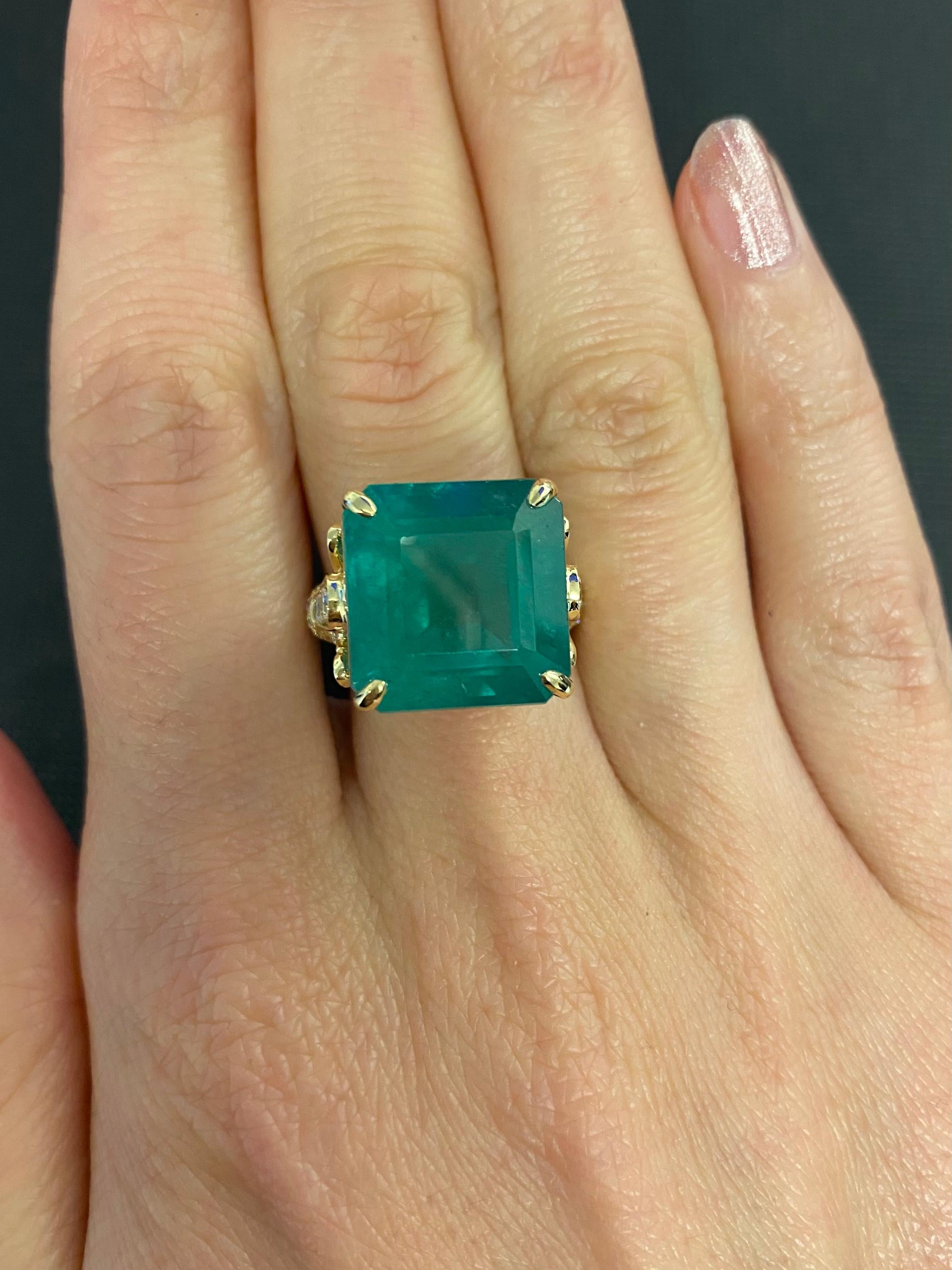 Square Emerald Diamond Cocktail Statement Unique Luxury Vintage Yellow Gold Ring For Sale 7