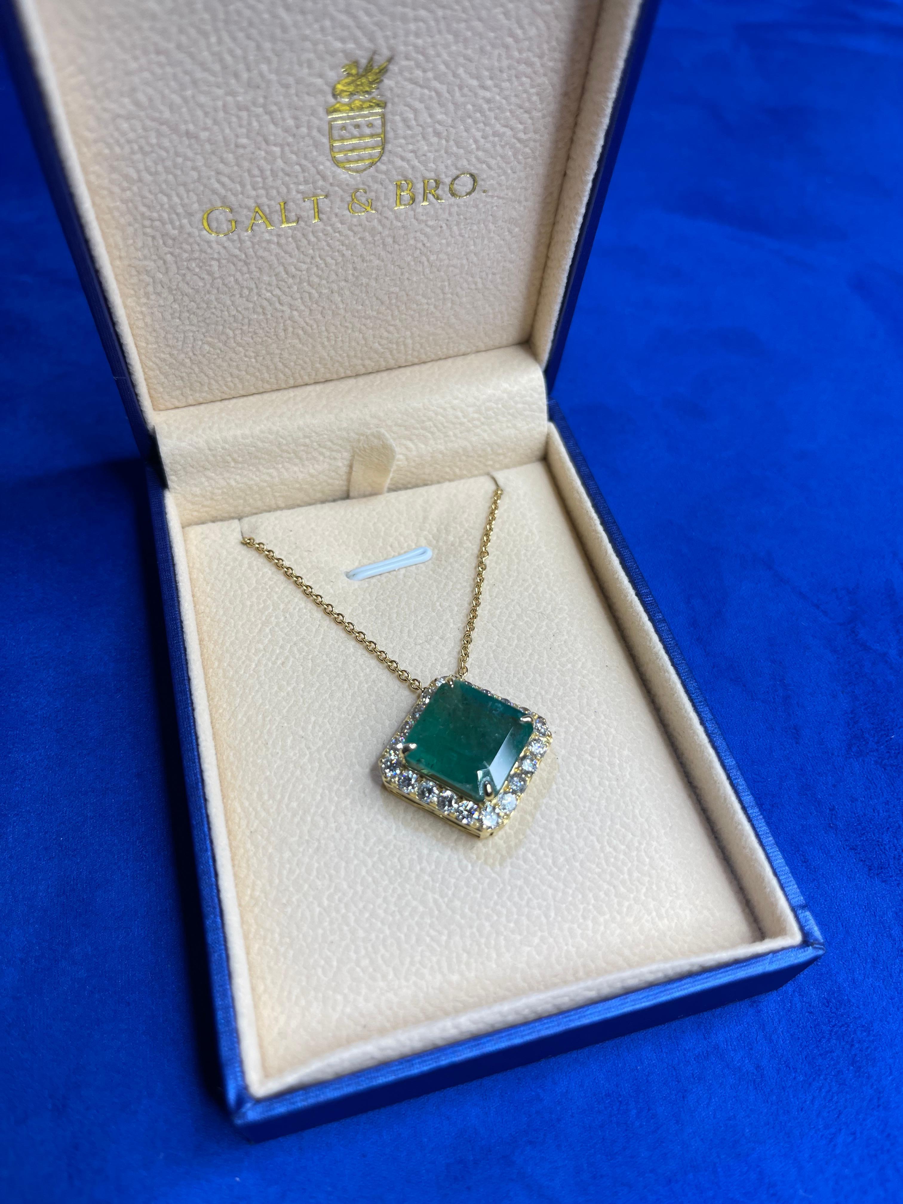 Emerald Cut Square Emerald Diamond Halo 18 Karat Yellow Gold Unique Amulet Pendant Necklace For Sale