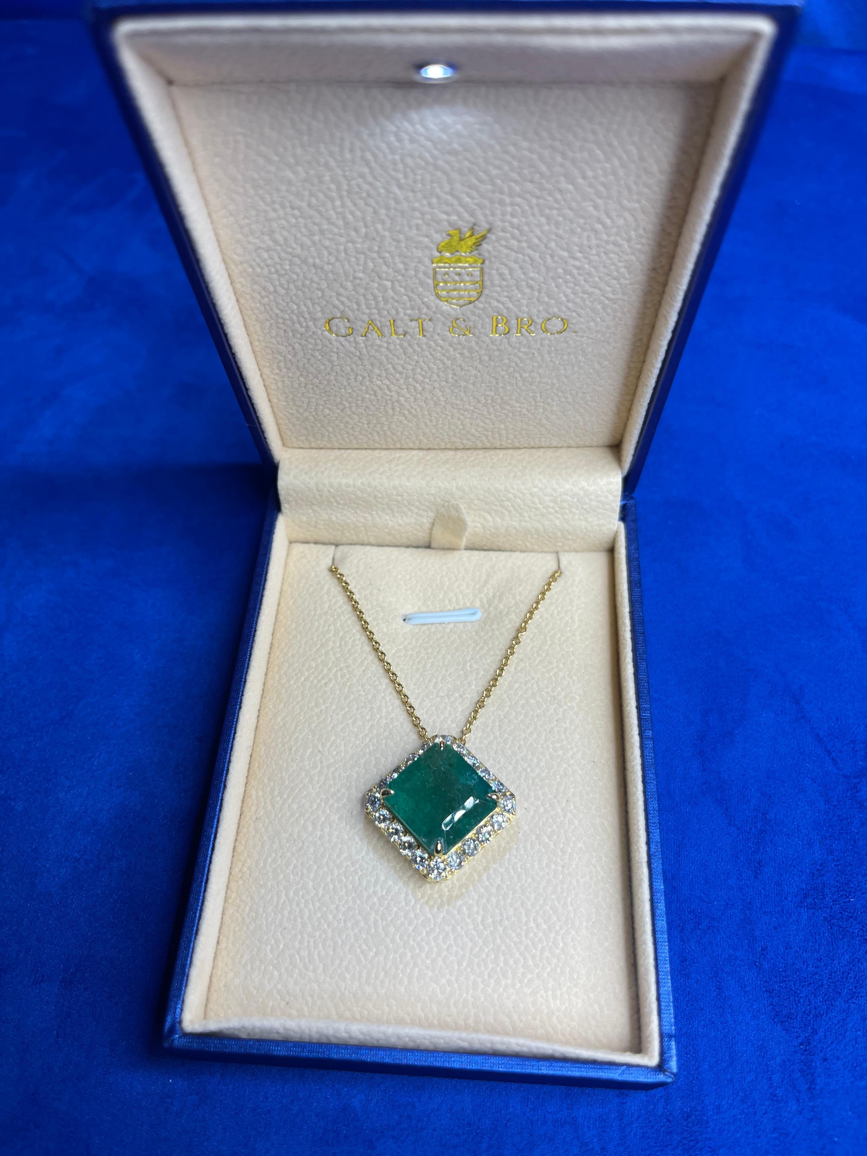 Square Emerald Diamond Halo 18 Karat Yellow Gold Unique Amulet Pendant Necklace In New Condition For Sale In Oakton, VA