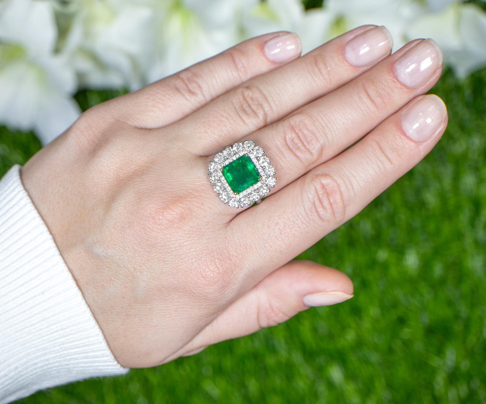 Square Cut Square Emerald Ring With Diamond Double Halo 5.62 Carats 18K Gold For Sale