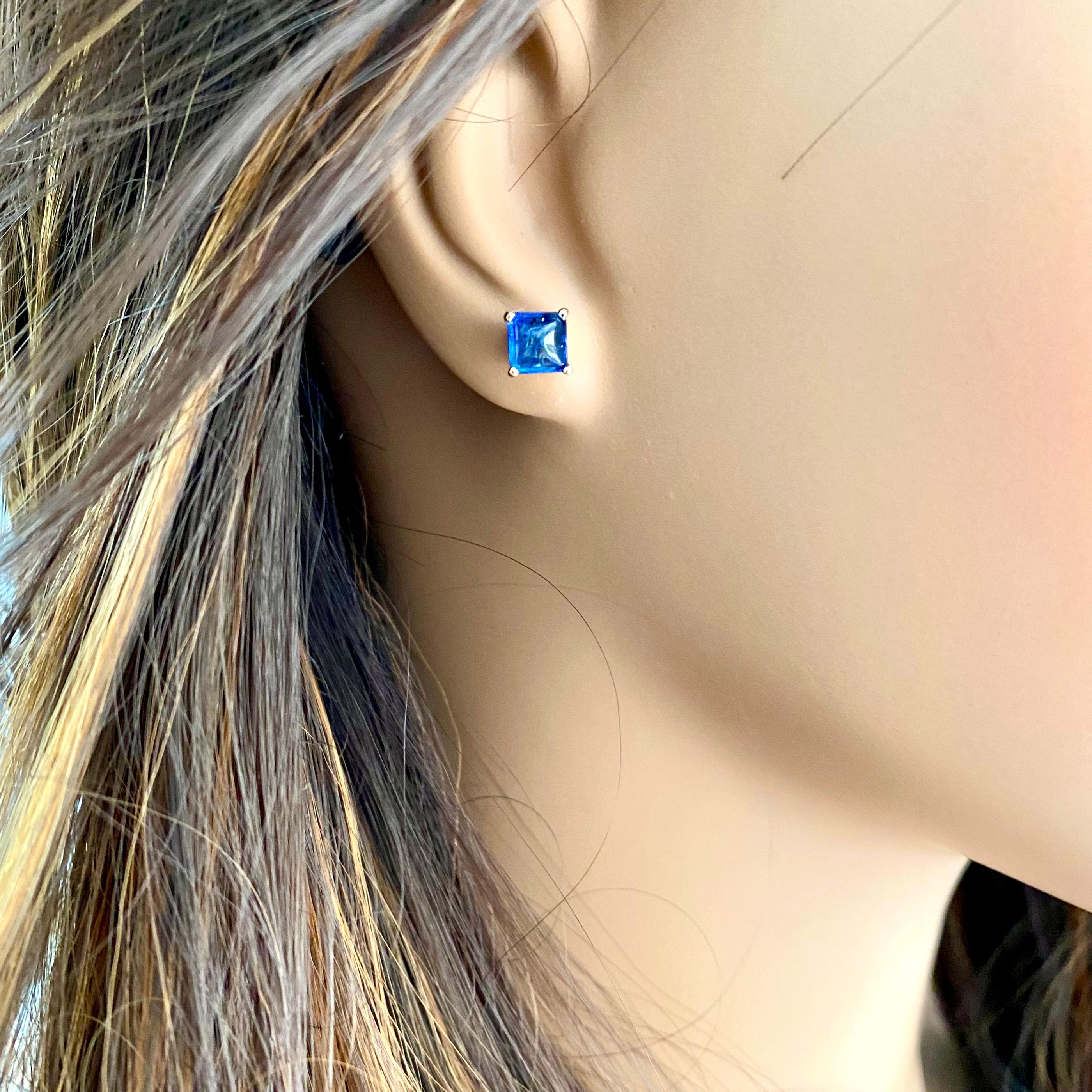 Women's or Men's Square Emerald Shaped Sugarloaf Ceylon Cabochon Sapphire Gold Stud Earrings