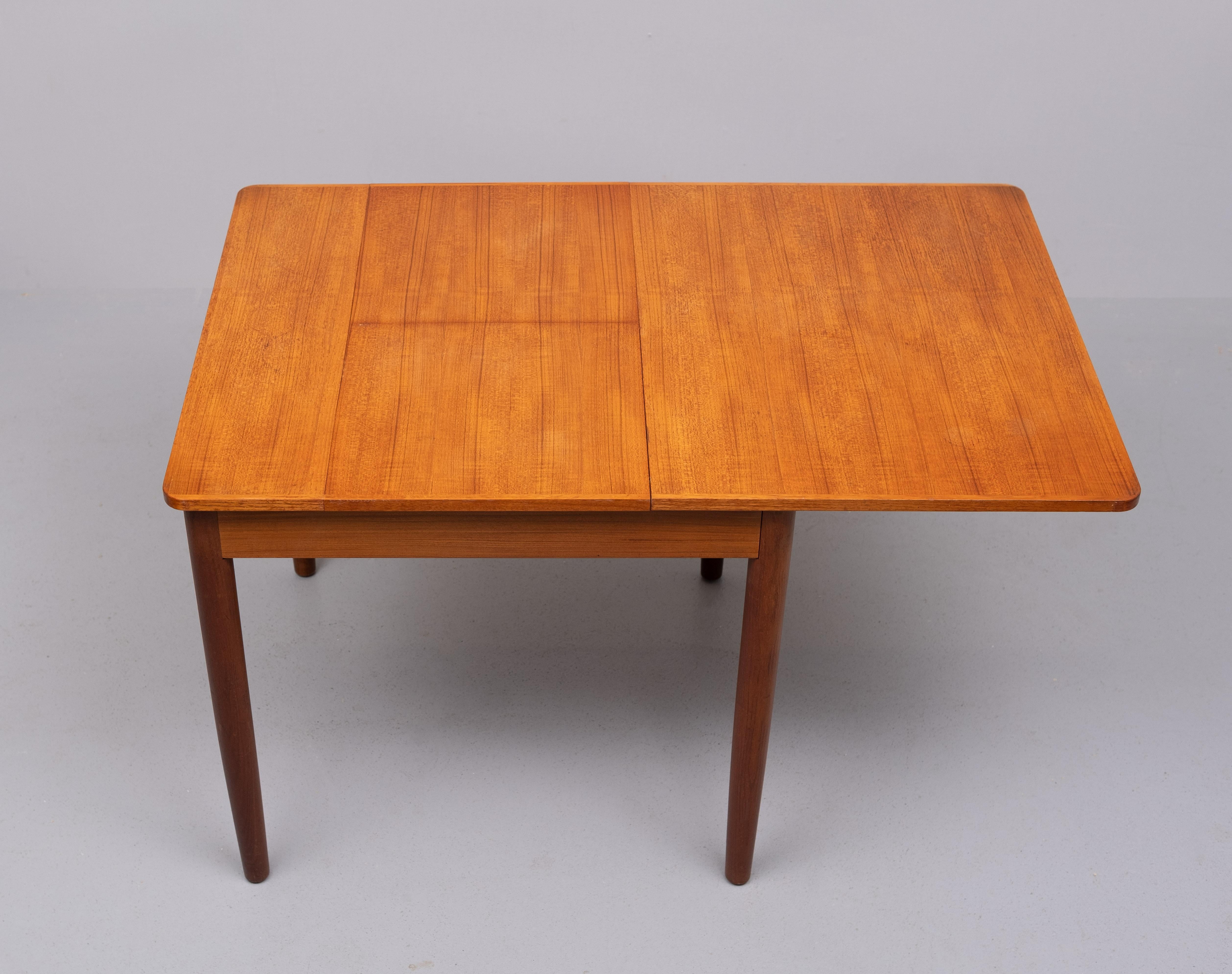 square extendable Teak dining table 1960s For Sale 2