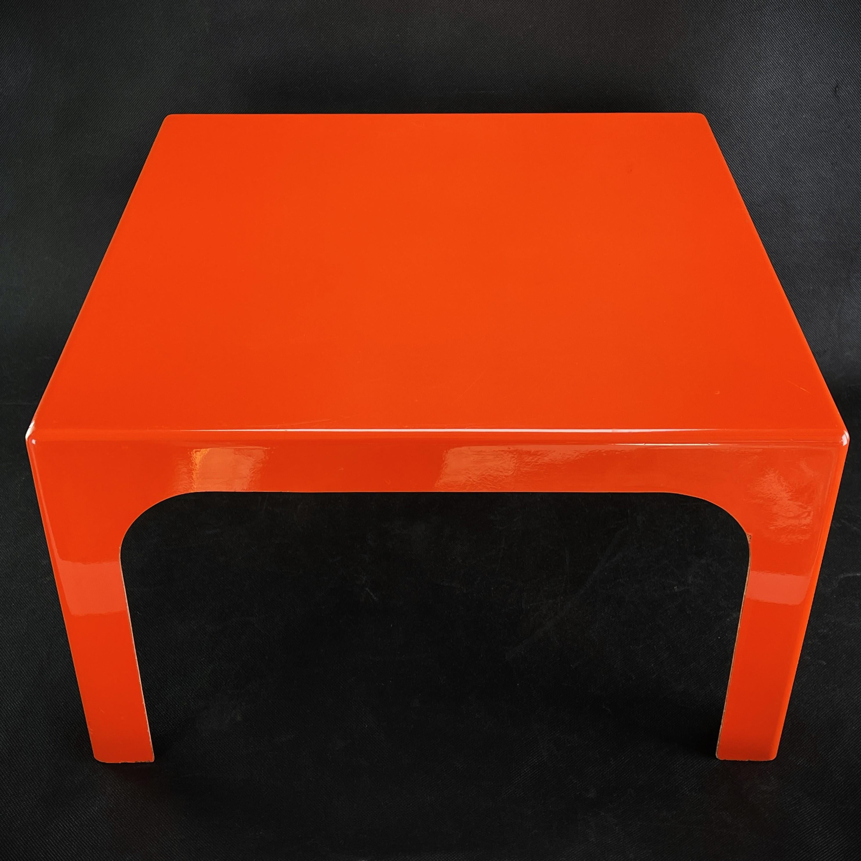 Fiberglass Square fiberglass side table in orange, 1970s For Sale