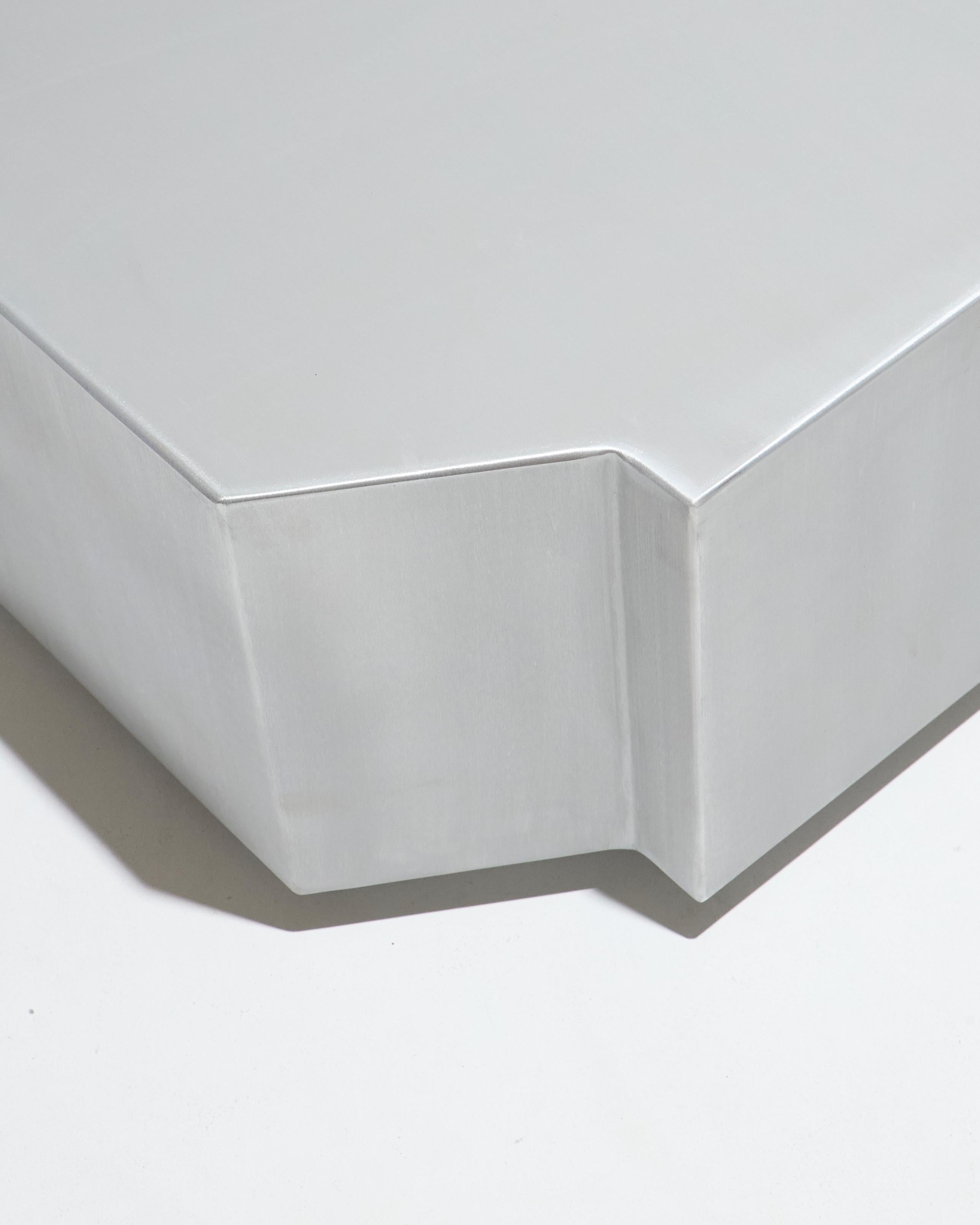 Mesa de centro cuadrada Funki Lounge de aluminio cepillado Cepillado en venta