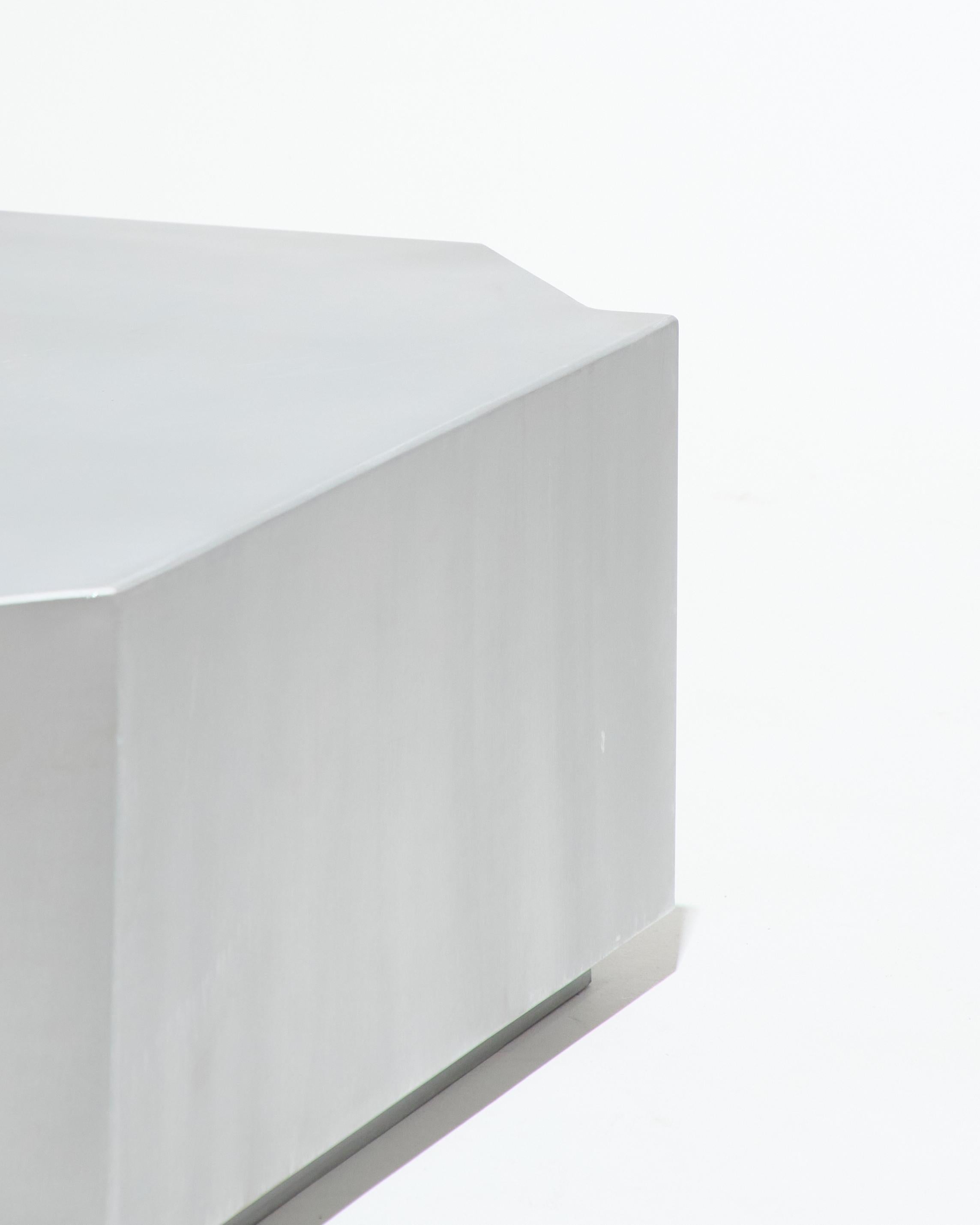 Mesa de centro cuadrada Funki Lounge de aluminio cepillado en venta 3