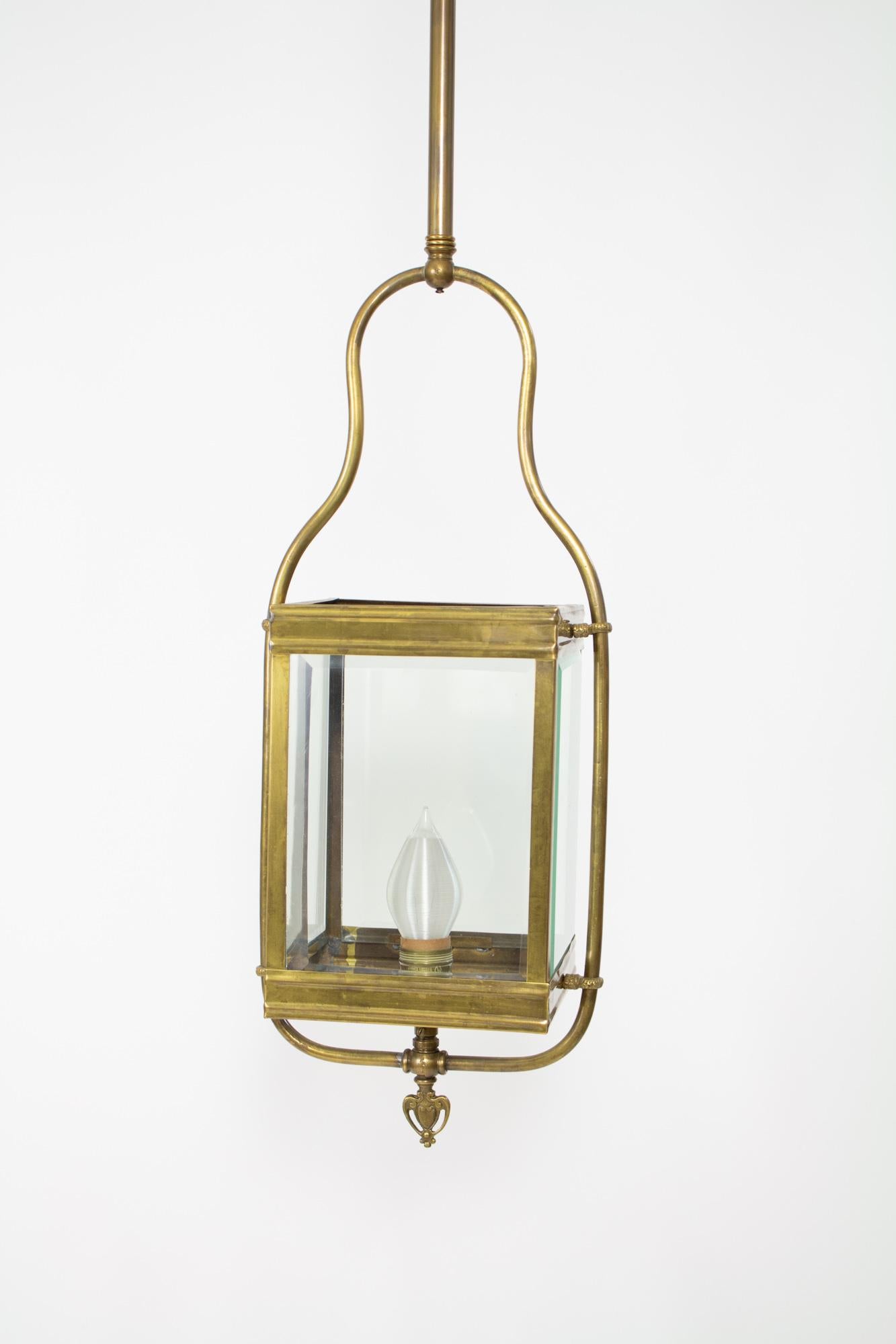 Square Gas Lantern with Clear Beveled Glass In Excellent Condition For Sale In Canton, MA