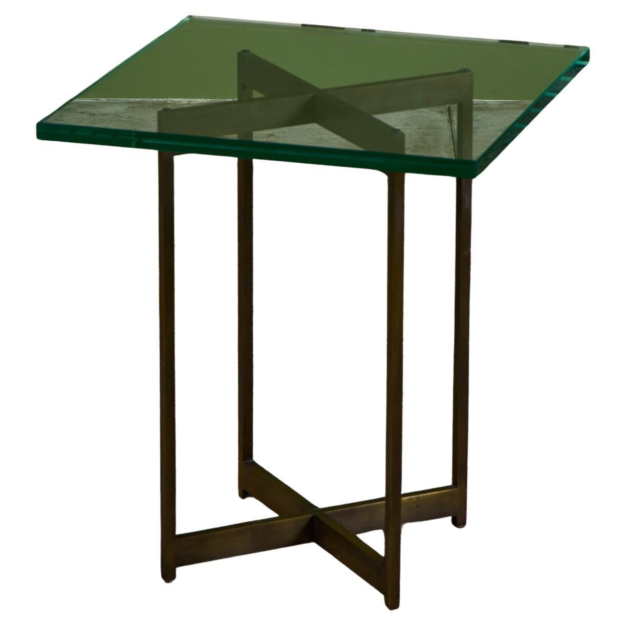 Table d'appoint carrée en verre par Metropolitan Furniture Co. en vente