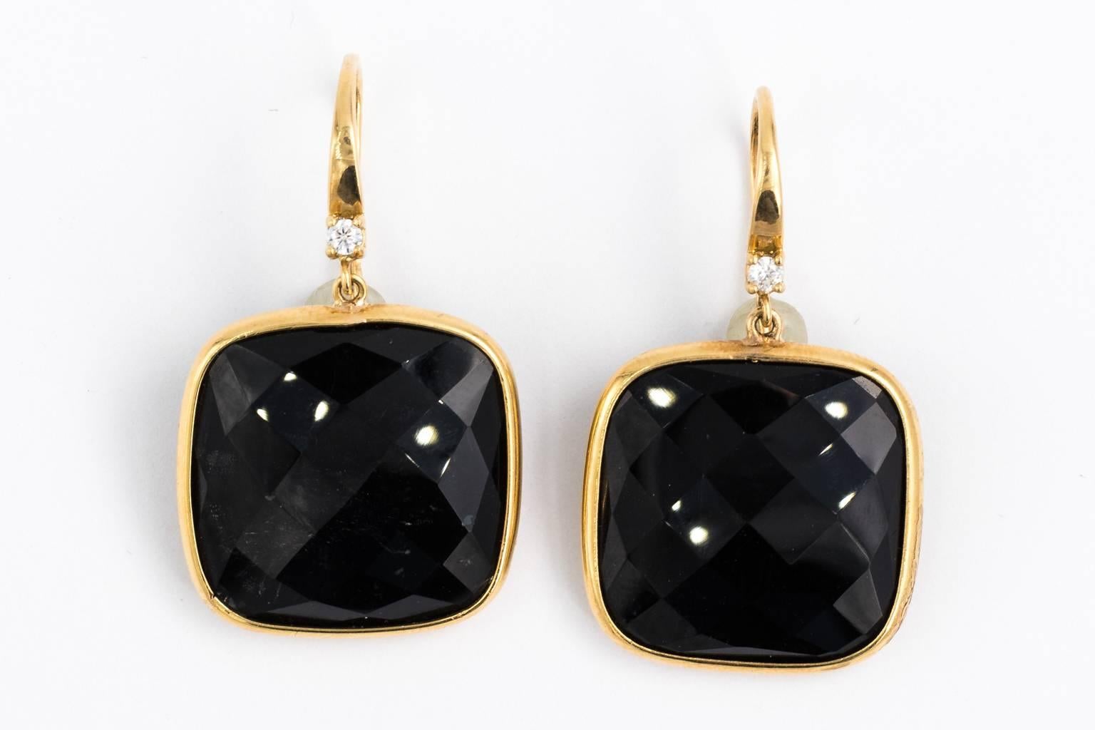 Women's Square Gold and Onyx Earrings For Sale