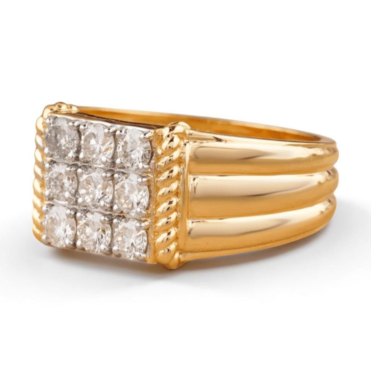 Round Cut Square Grid Men's Diamond Ring in 14k Solid Gold (Certified) For Sale