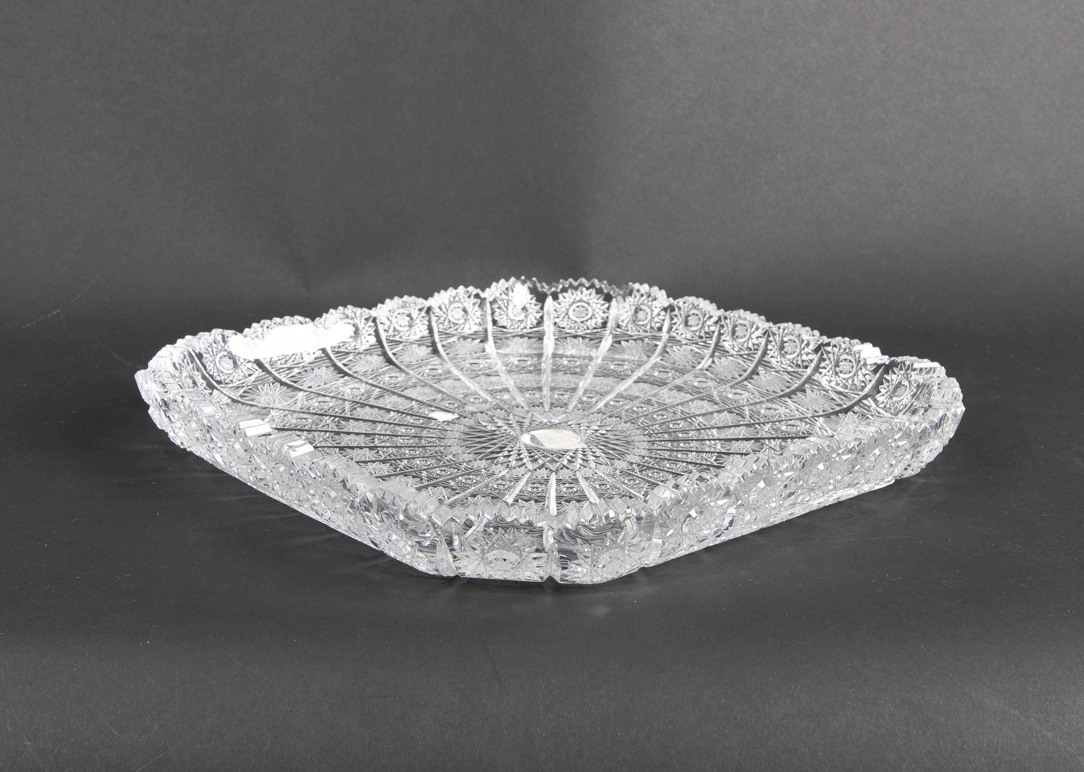 Square Hand-Cut Bohemian Crystal Tray In Good Condition For Sale In Marbella, ES