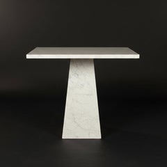 Mesa de centro cuadrada de mármol Montclair Danby con acabado pulido mate