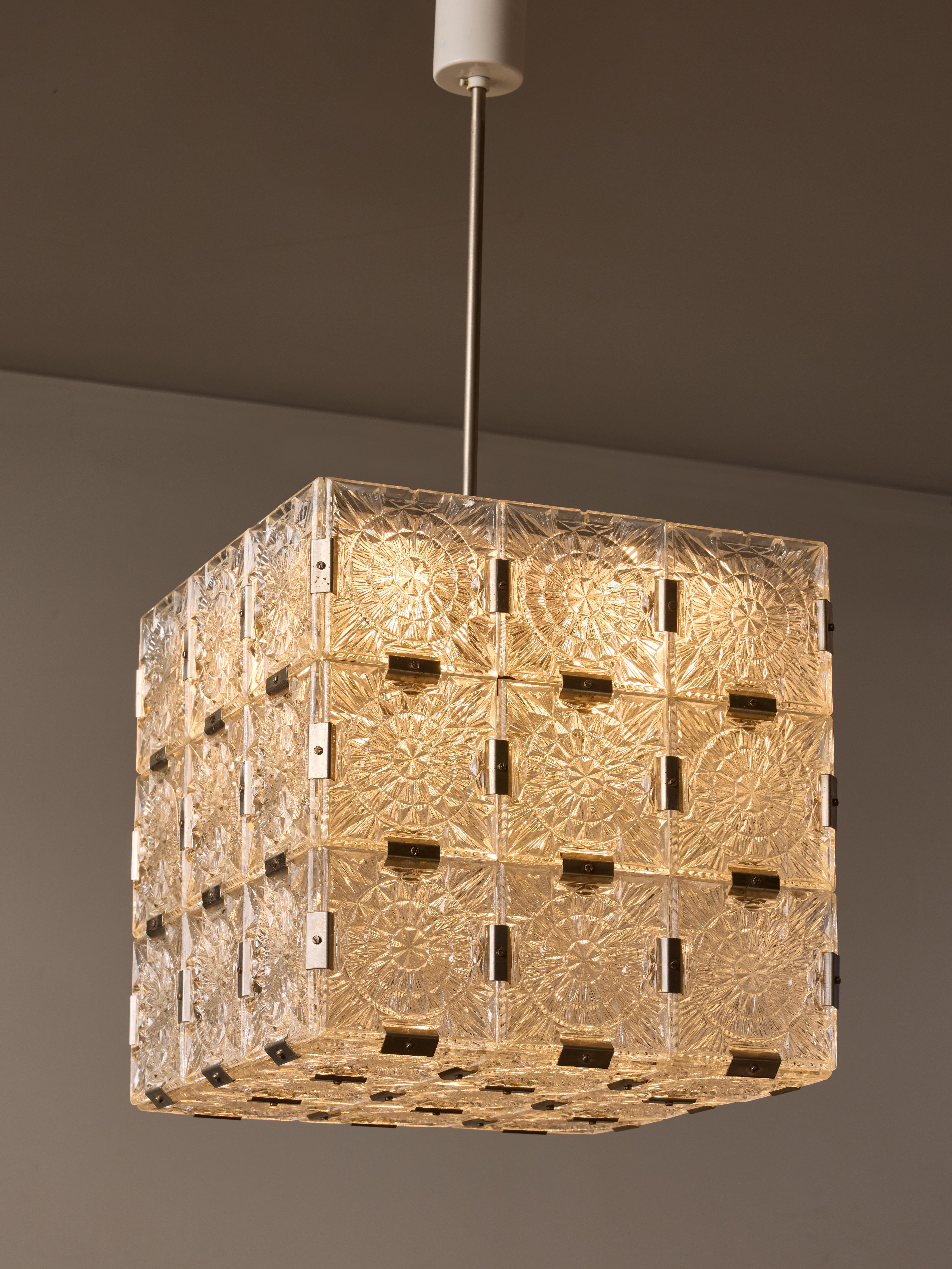 Mid-Century moderno Lampadari quadrati Kamenicky Senov in vendita