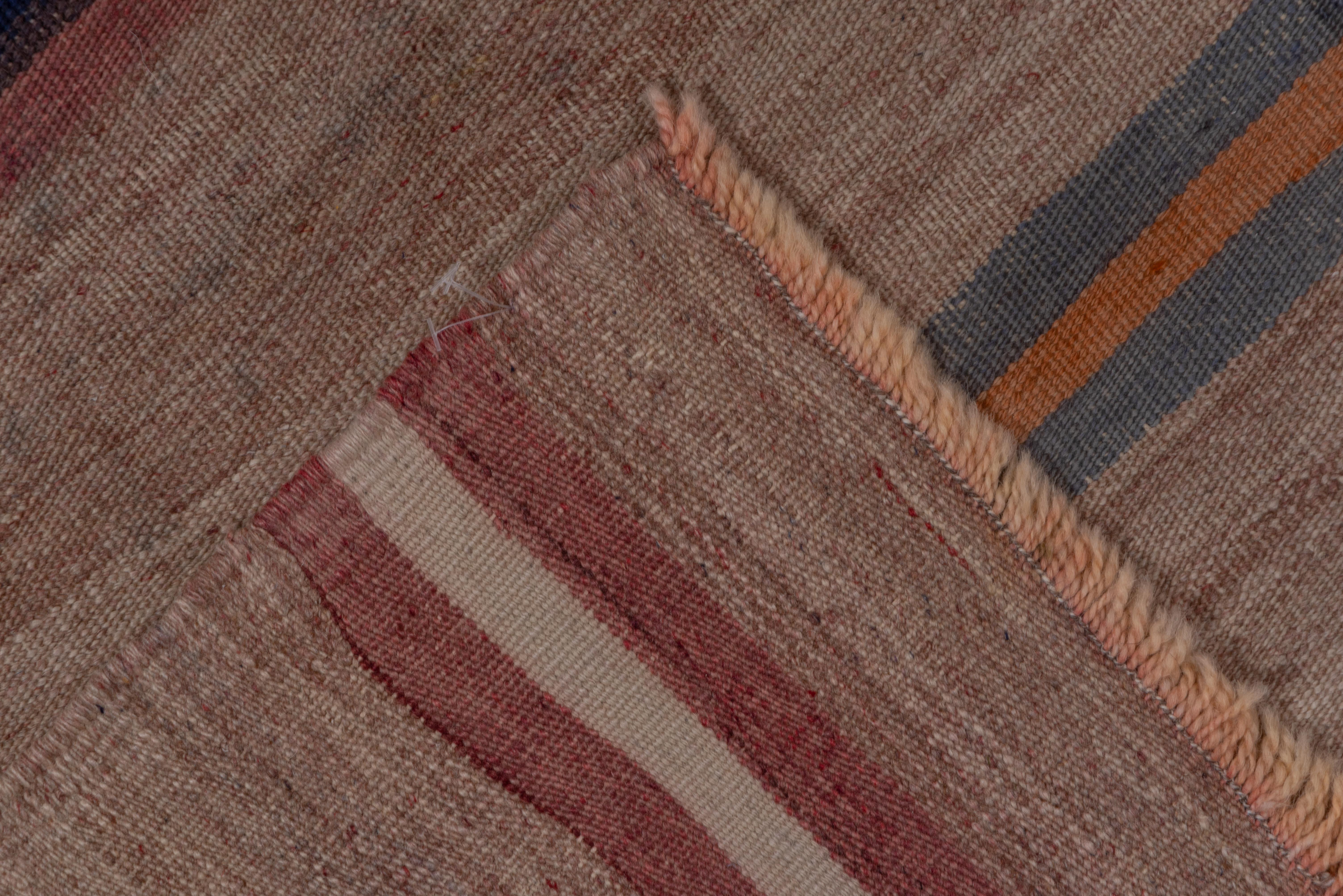 Square Kilim In Good Condition For Sale In New York, NY