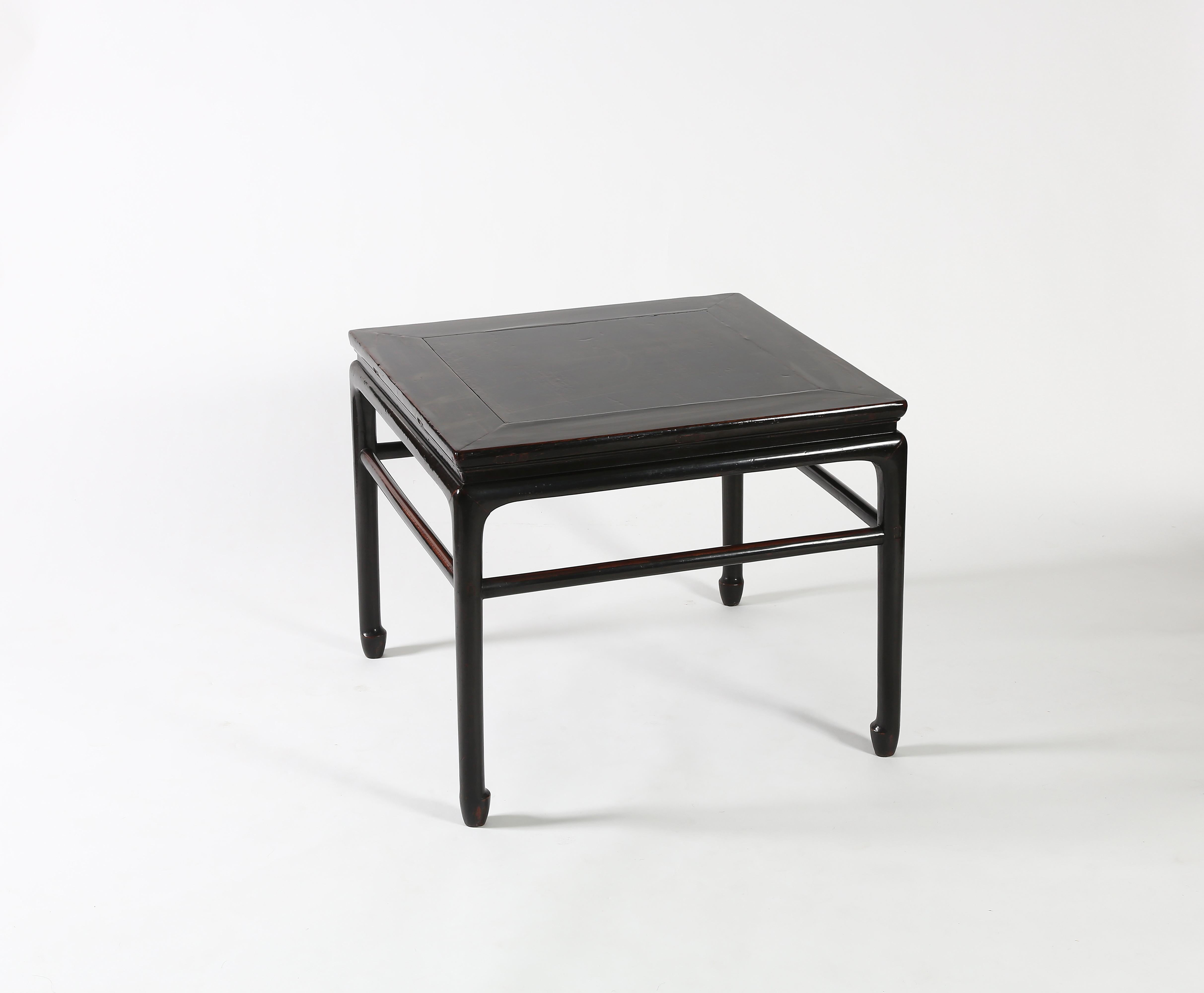 Square Low Table In Good Condition For Sale In 10 Chater Road, HK