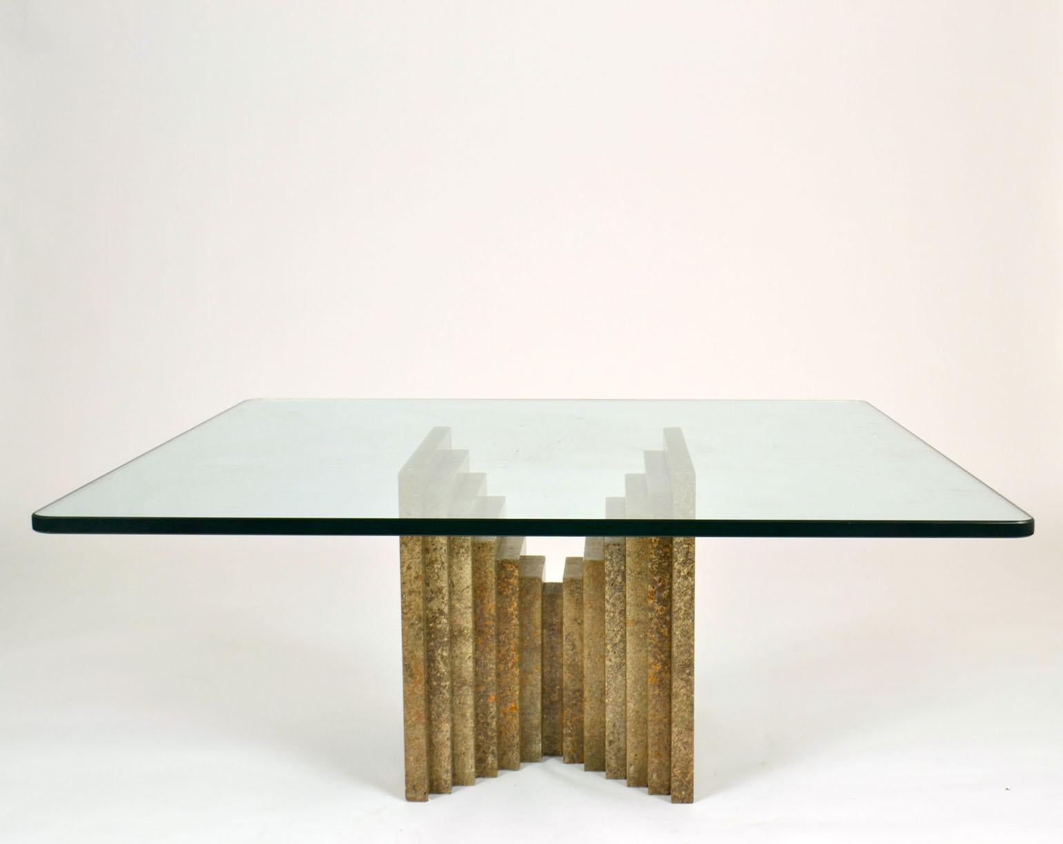 Quadratischer Couchtisch mit Marmorsockel und Glasplatte, Carlo Scarpa zugeschrieben im Angebot 9