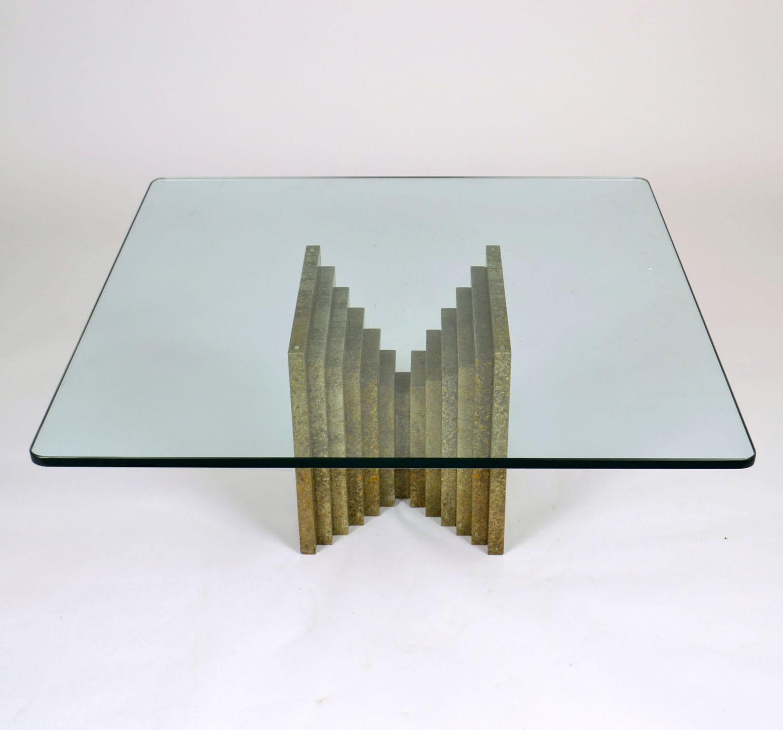 Quadratischer Couchtisch mit Marmorsockel und Glasplatte, Carlo Scarpa zugeschrieben im Angebot 13
