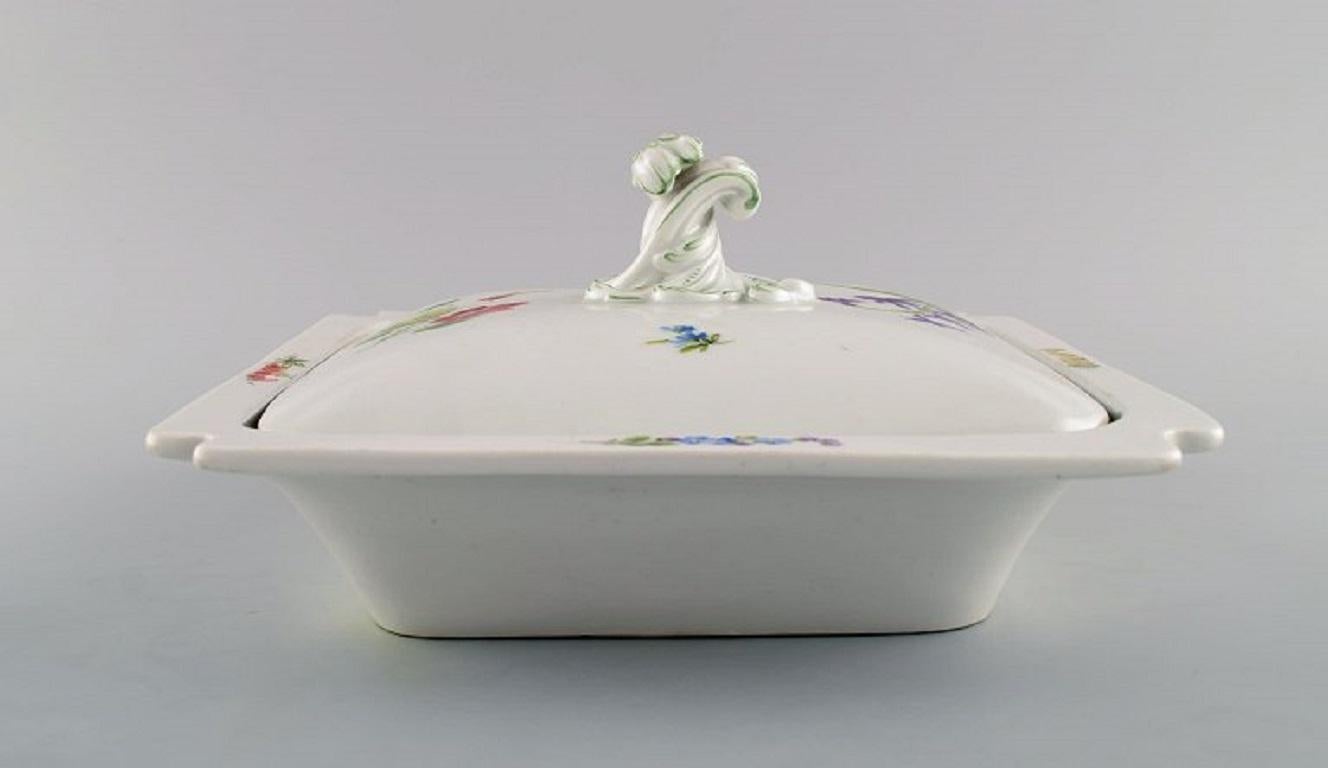 German Square Meissen Porcelain Lidded Tureen with Turned Lid Knob, Late 19th C