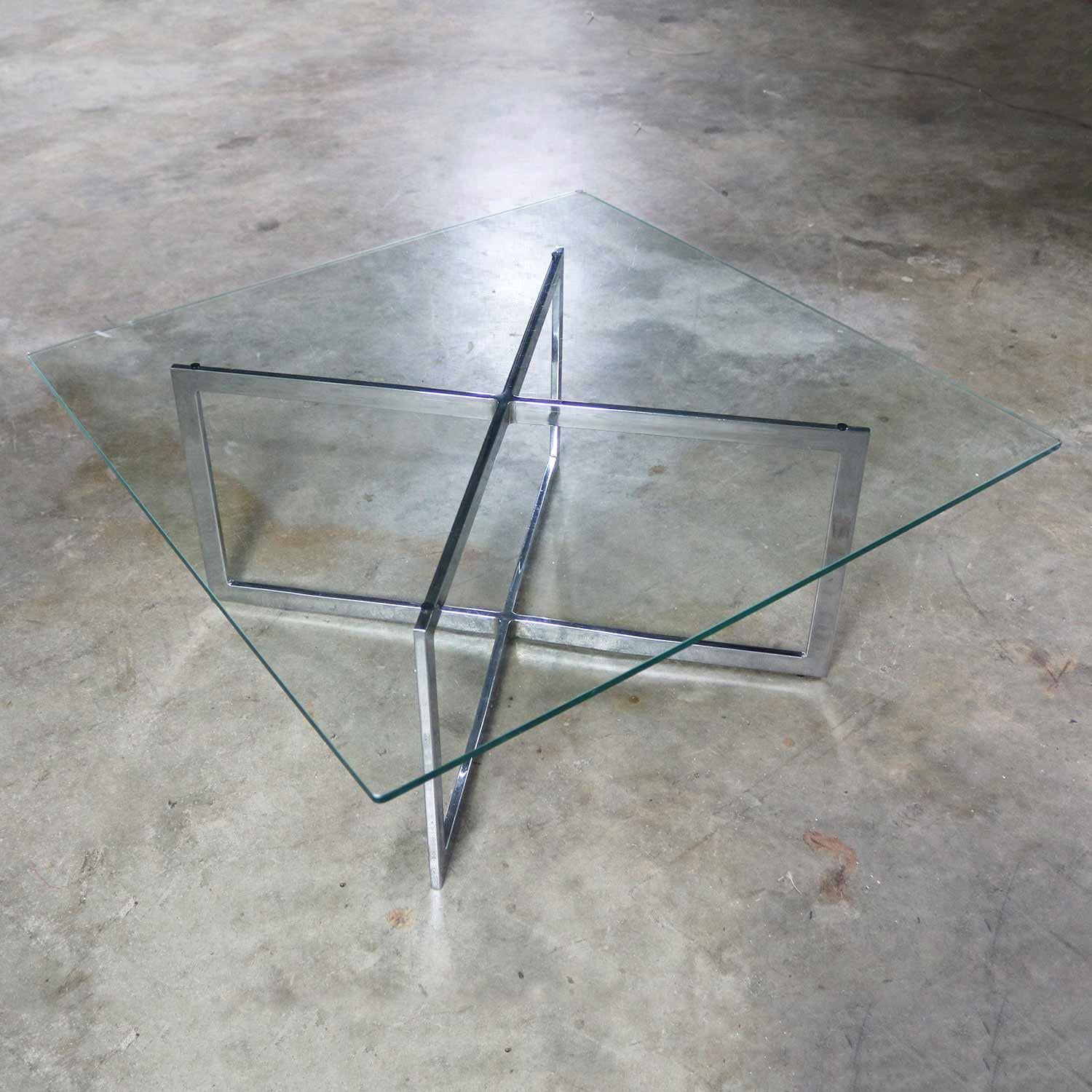 Square Mid-Century Modern Chrome X-Base Glass Top Coffee Table after Baughman In Good Condition In Topeka, KS