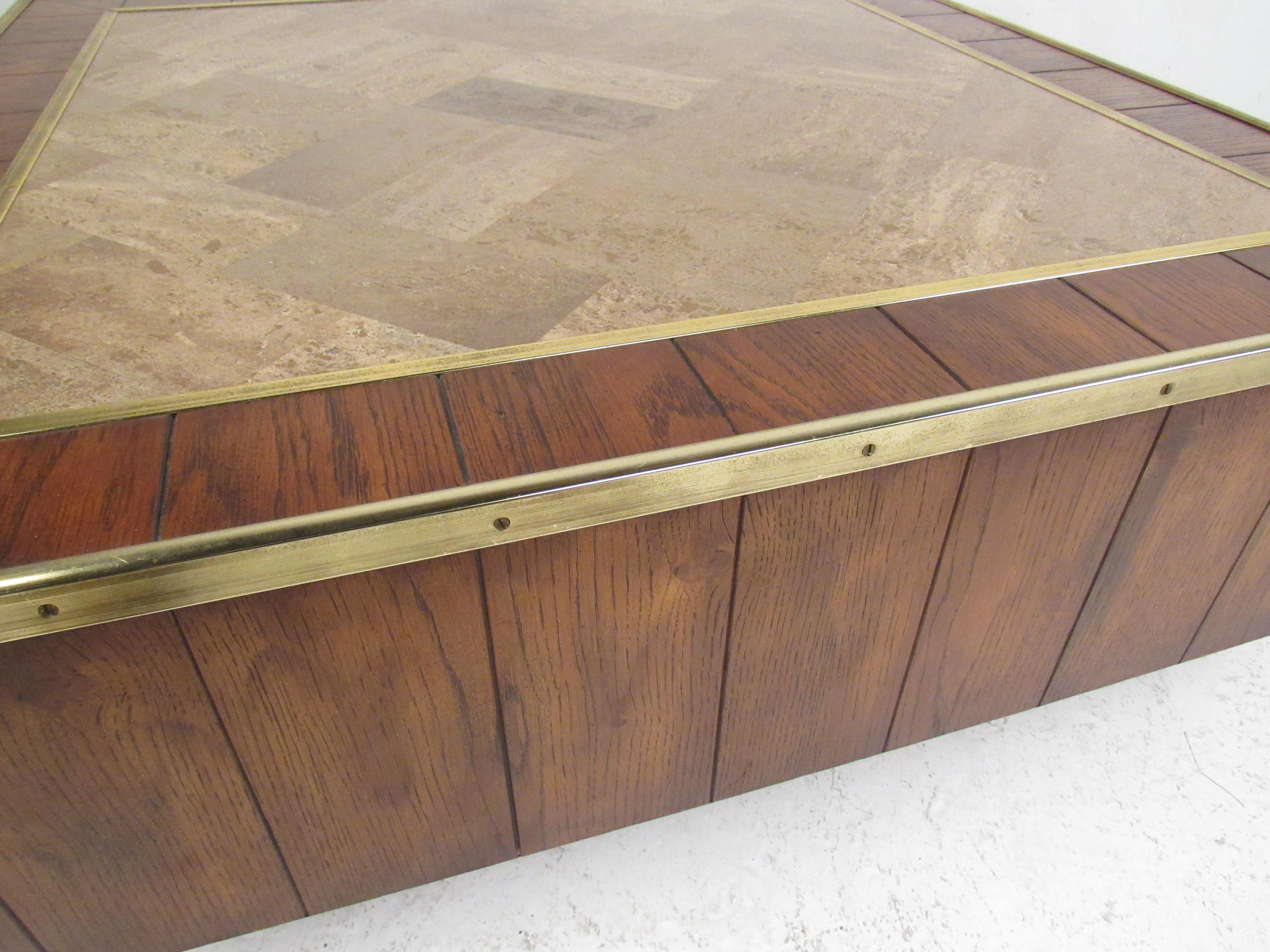 Square Mid-Century Modern Coffee Table For Sale 6