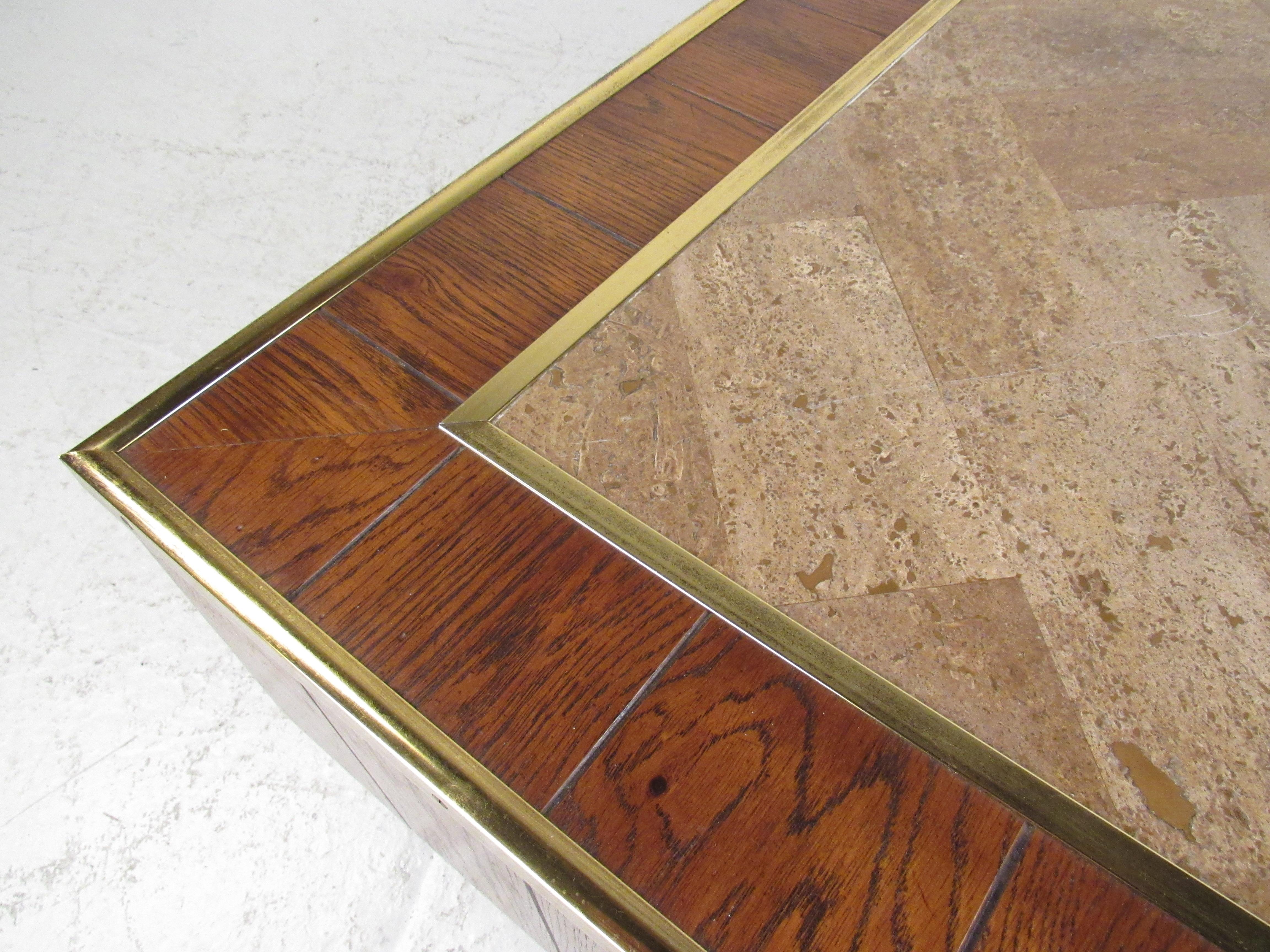 Square Mid-Century Modern Coffee Table For Sale 2