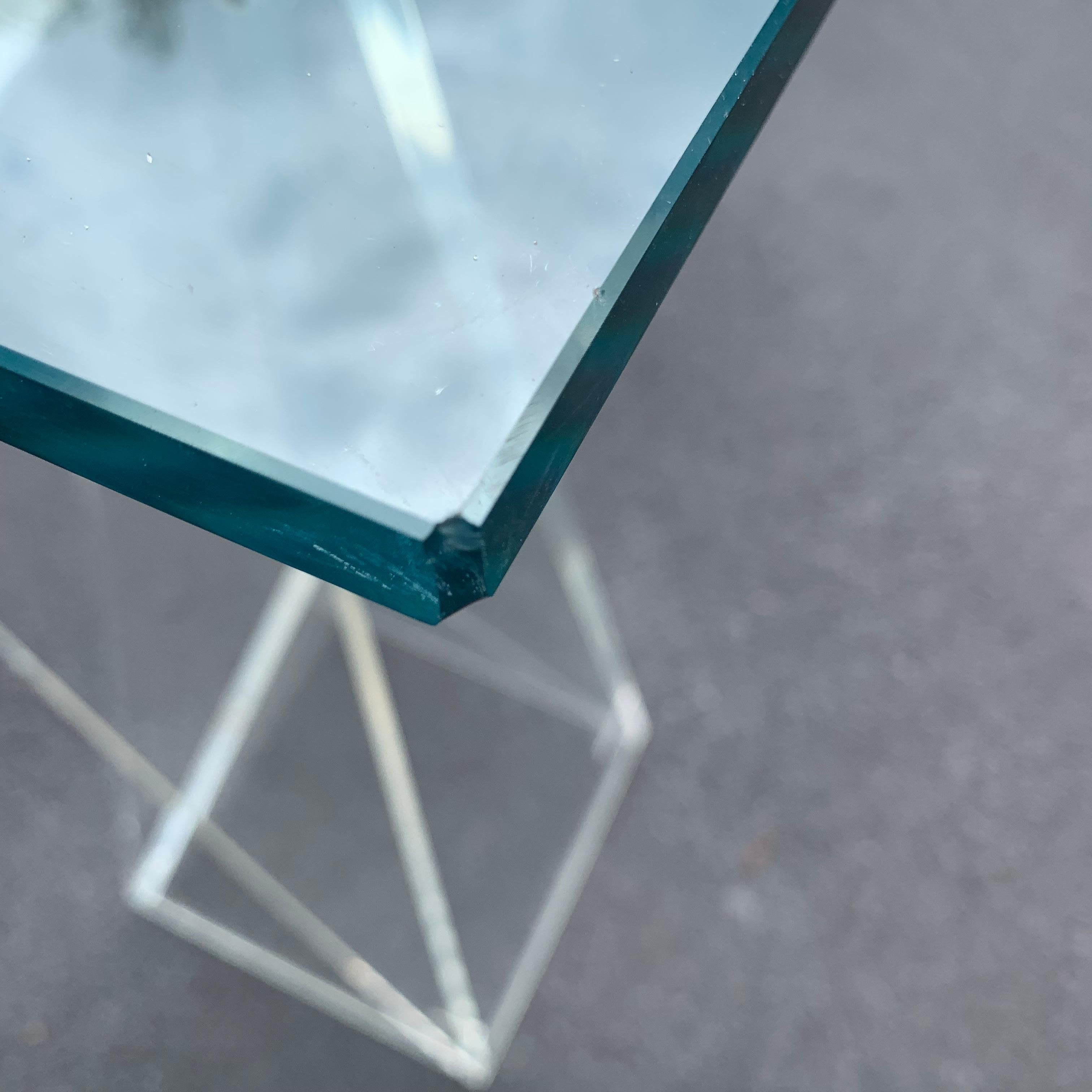 Square Mid-Century Modern Lucite Pedestal Table For Sale 11